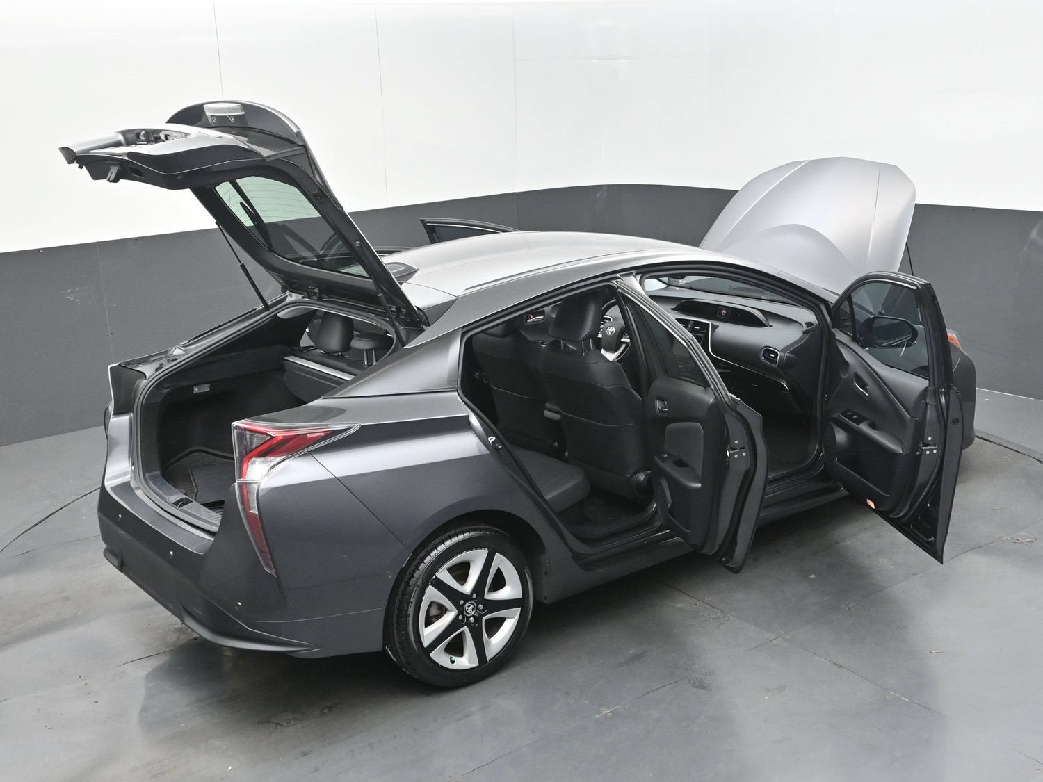 2017 Toyota Prius Four Touring