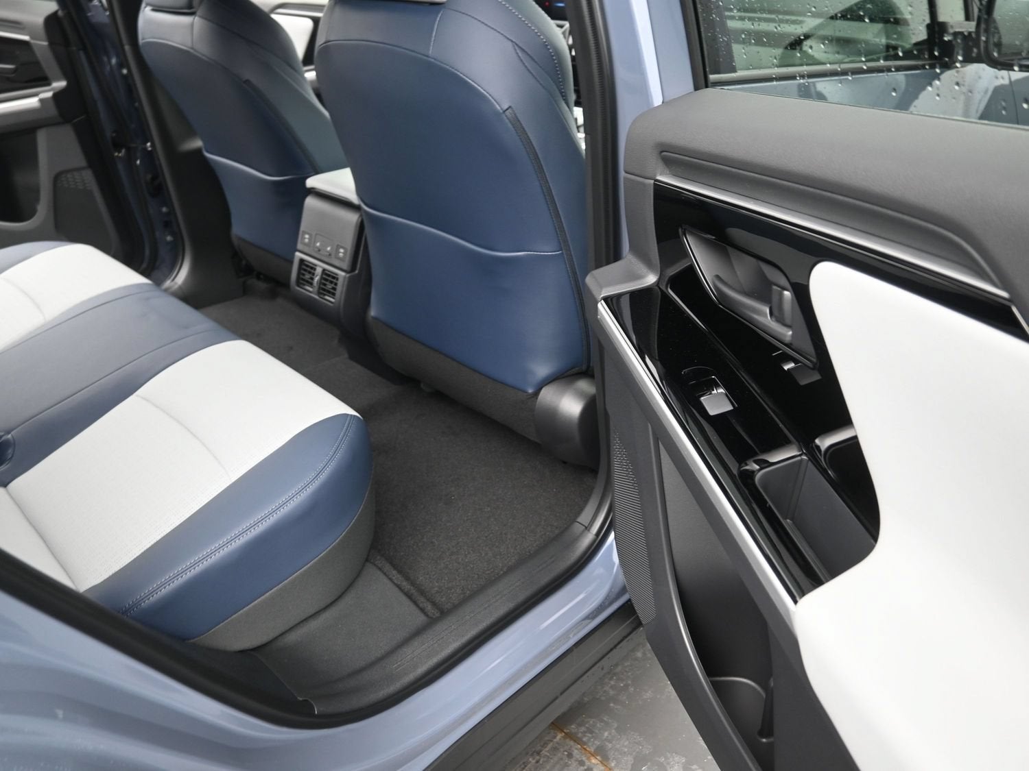 2025 Subaru Solterra Limited