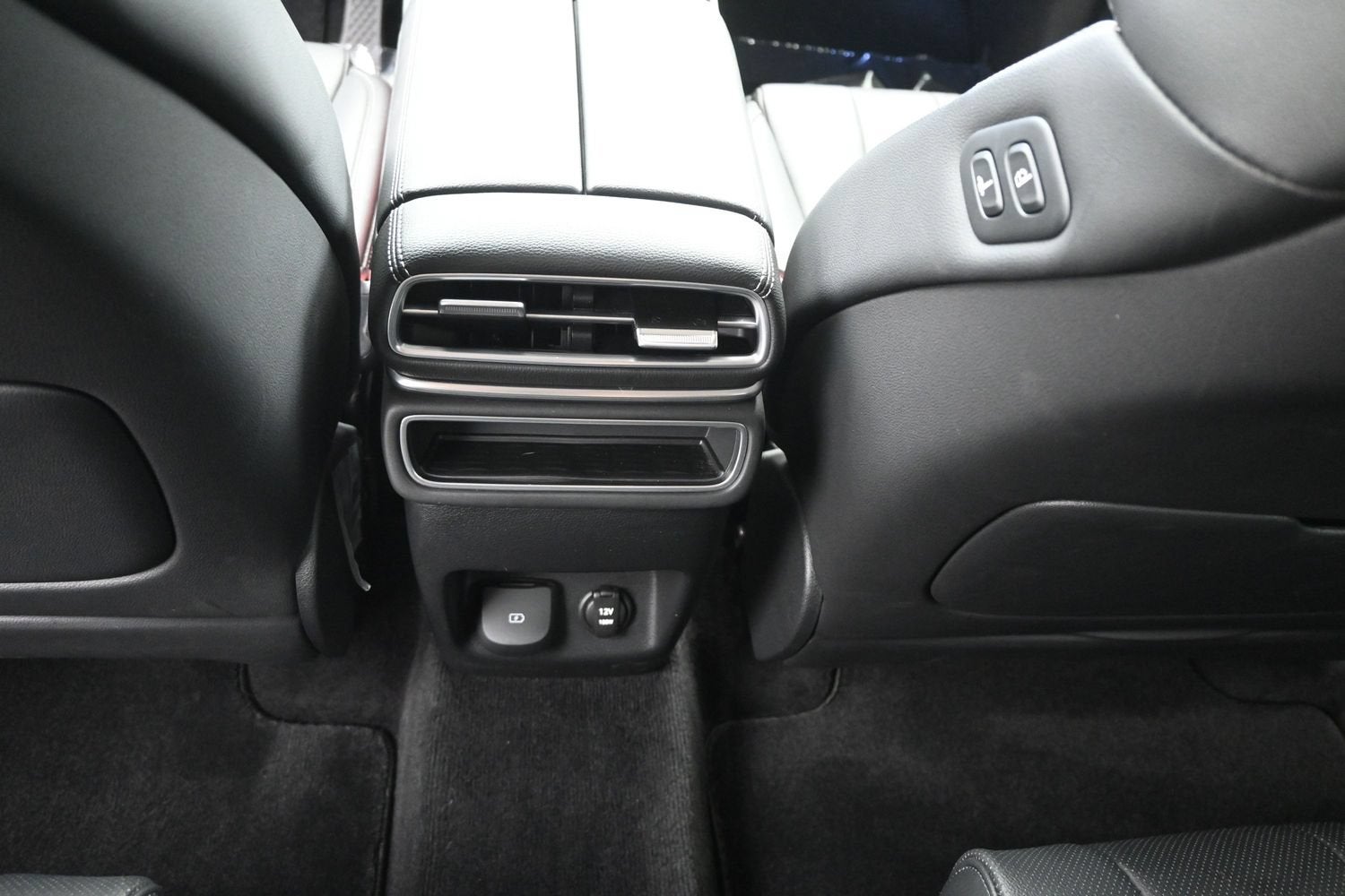 2025 Genesis GV80 2.5T Standard