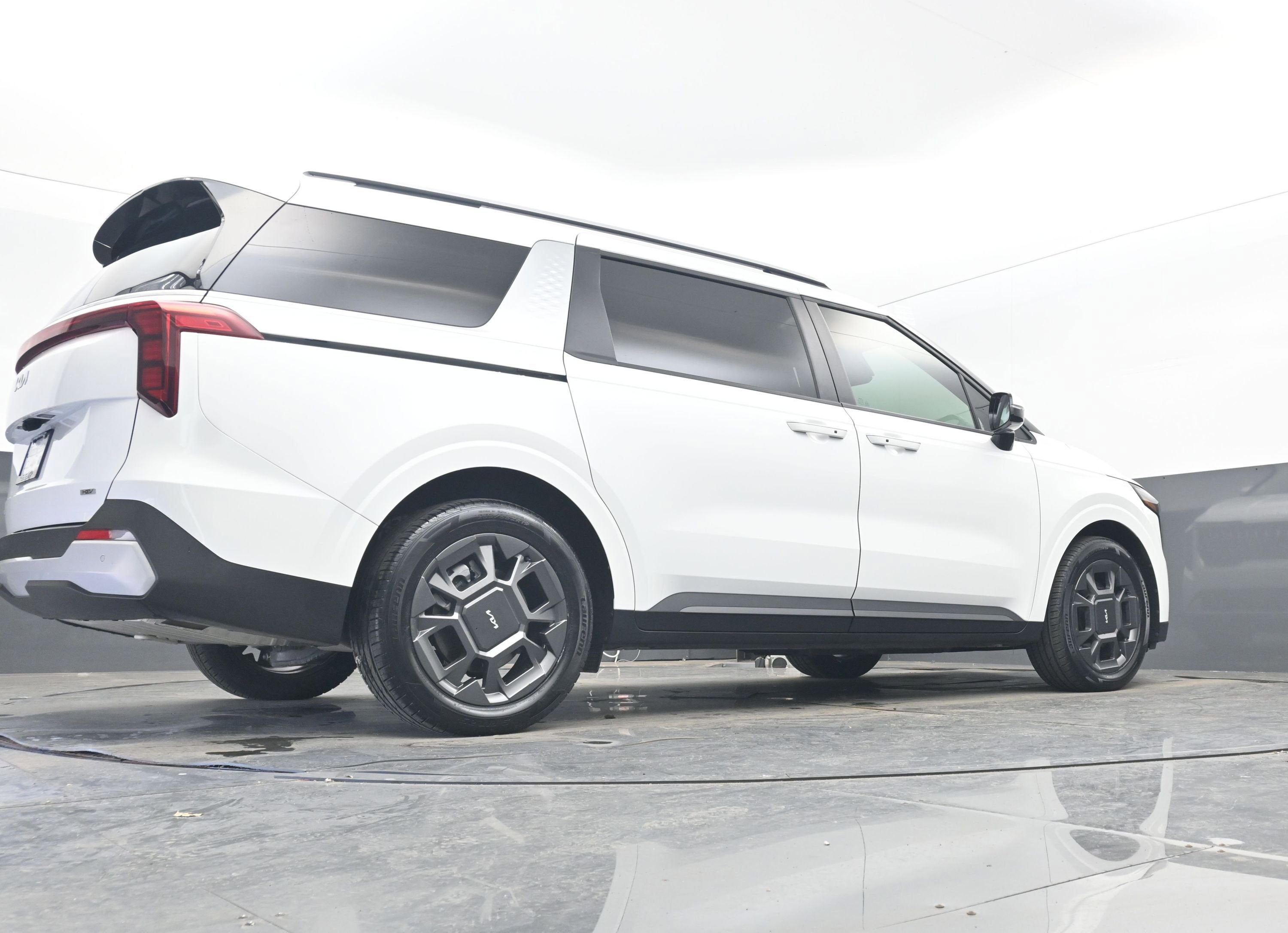 2025 Kia Carnival Hybrid EX