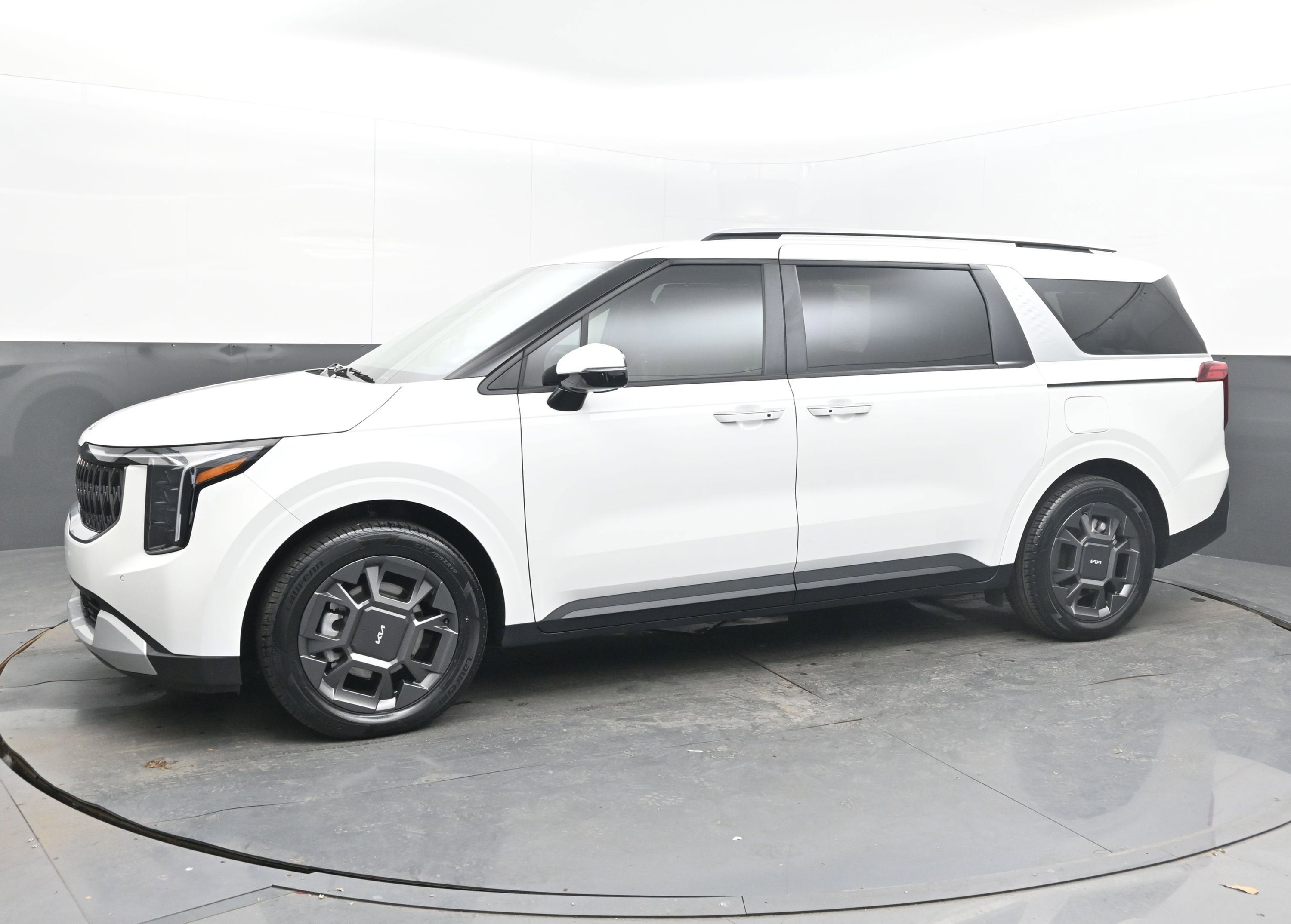 2025 Kia Carnival Hybrid EX