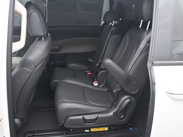 2025 Kia Carnival Hybrid EX