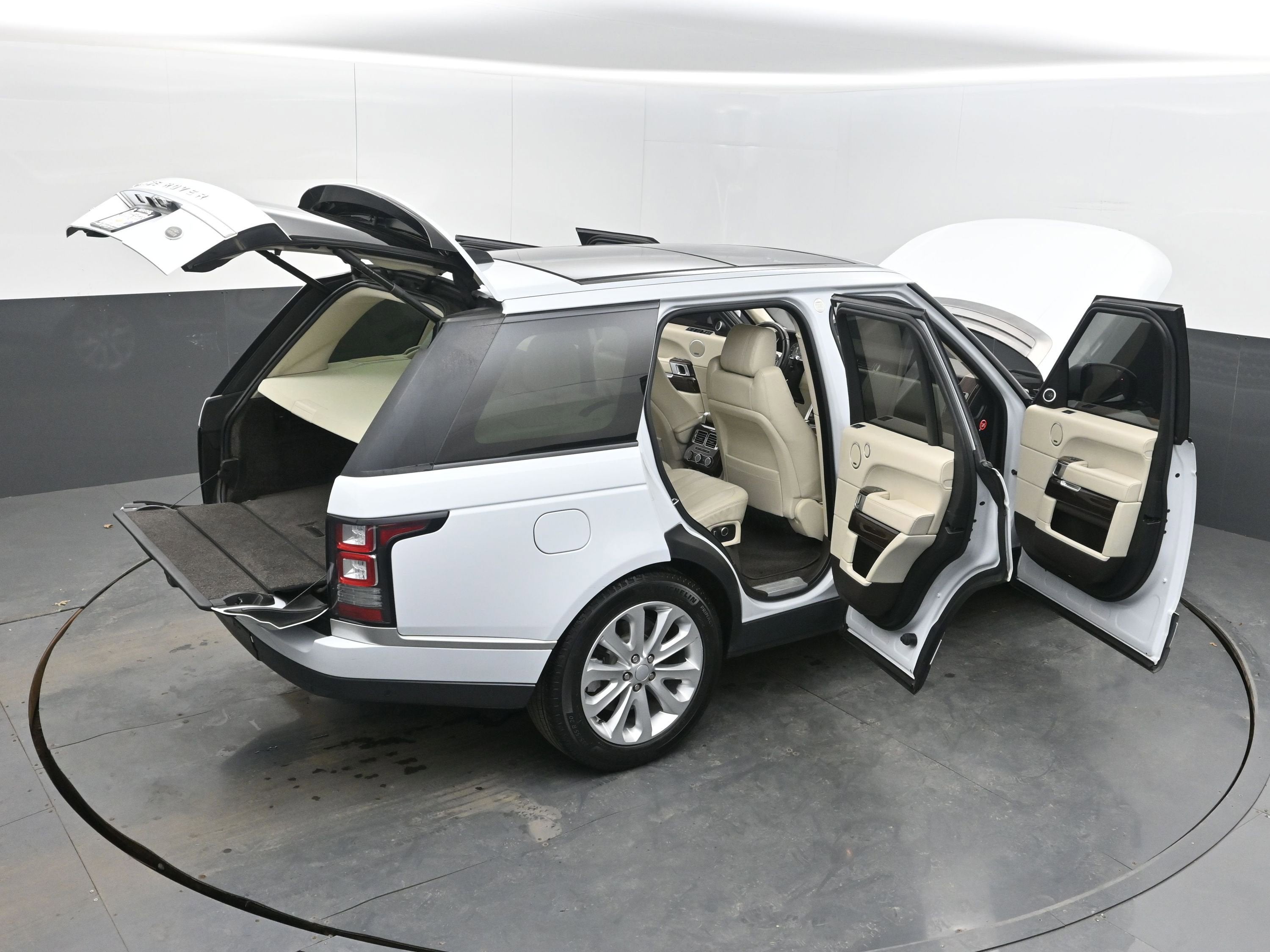 2017 Land Rover Range Rover HSE