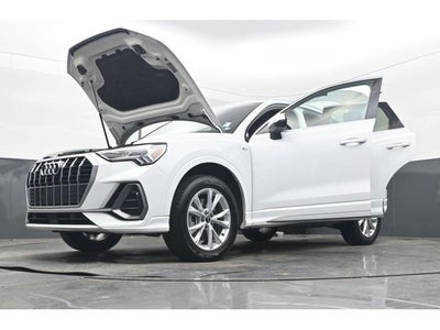 2024 Audi Q3 S line Premium