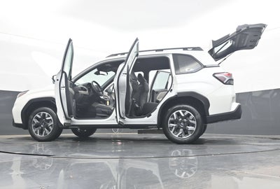 2026 Subaru FORESTER Standard Model