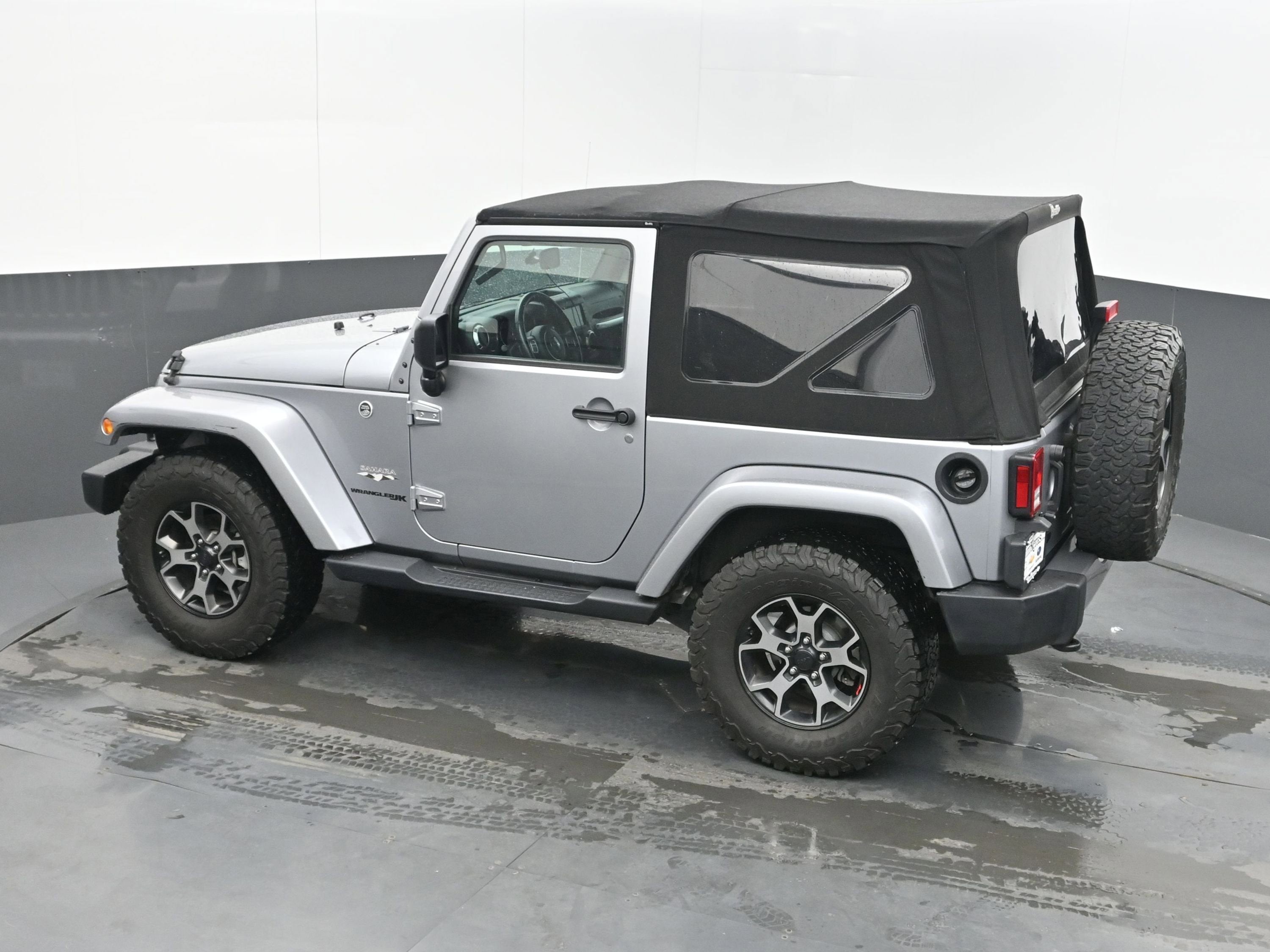 2018 Jeep Wrangler JK Sahara