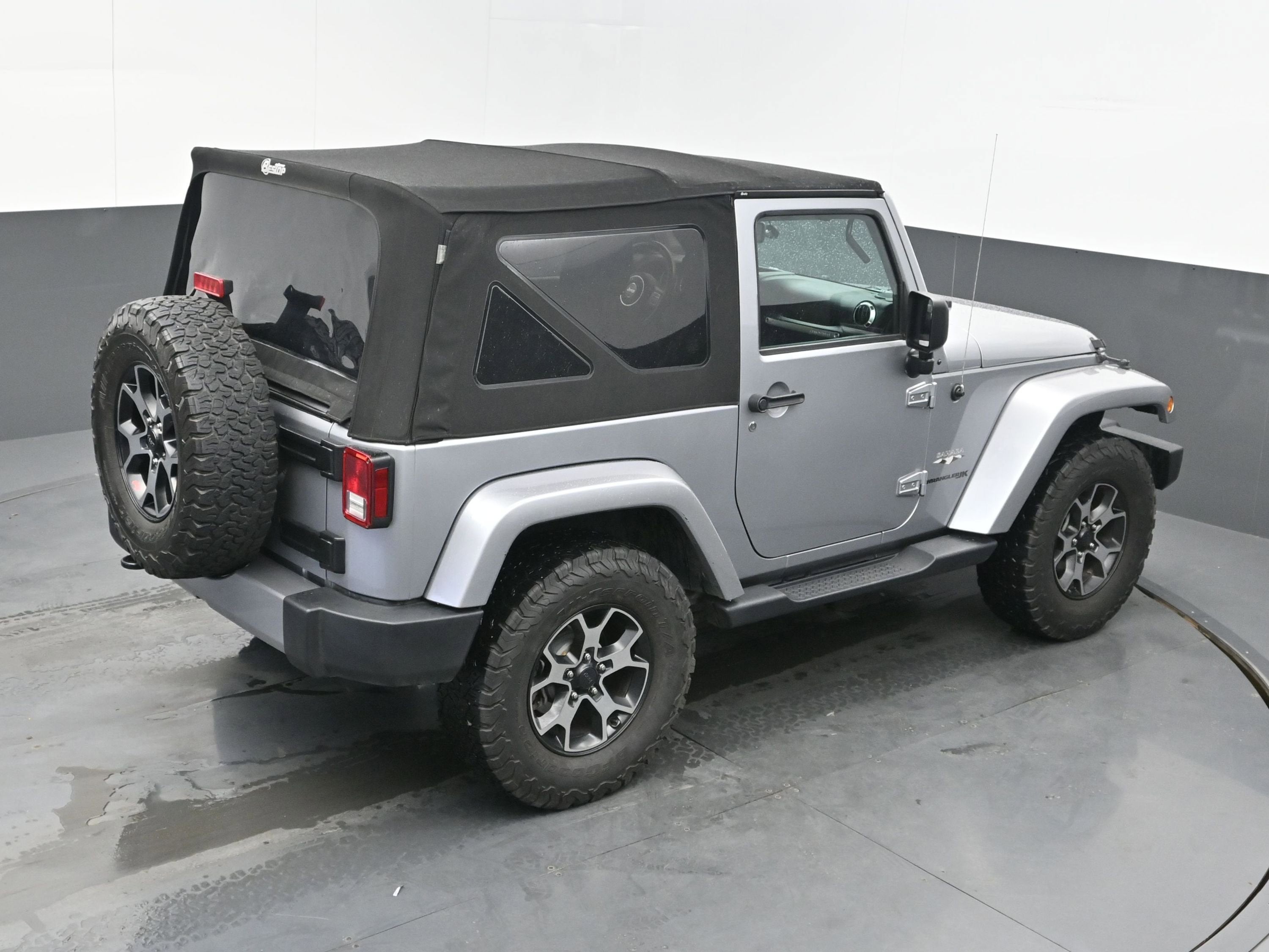 2018 Jeep Wrangler JK Sahara