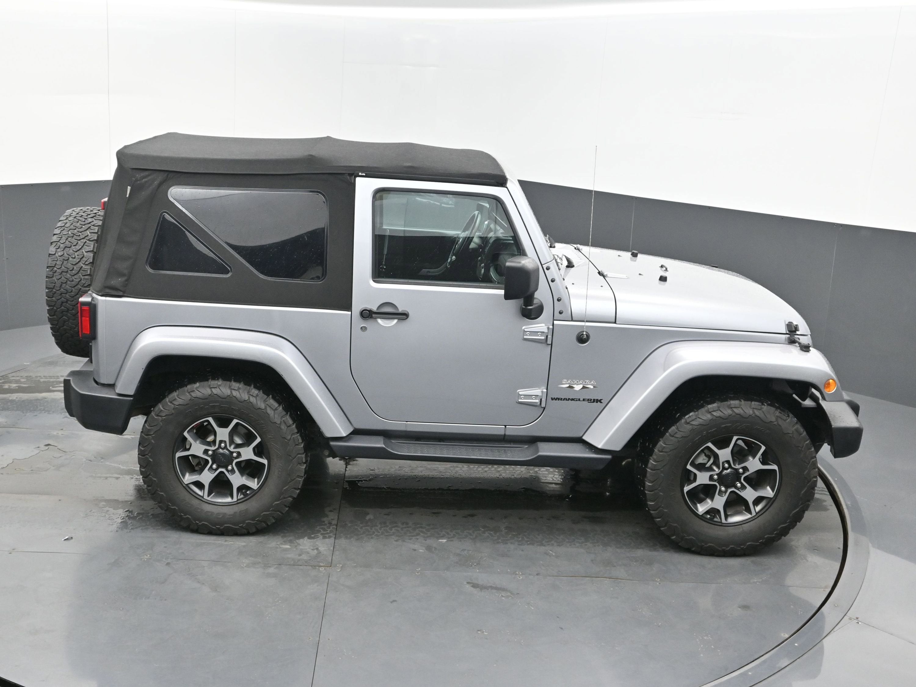 2018 Jeep Wrangler JK Sahara