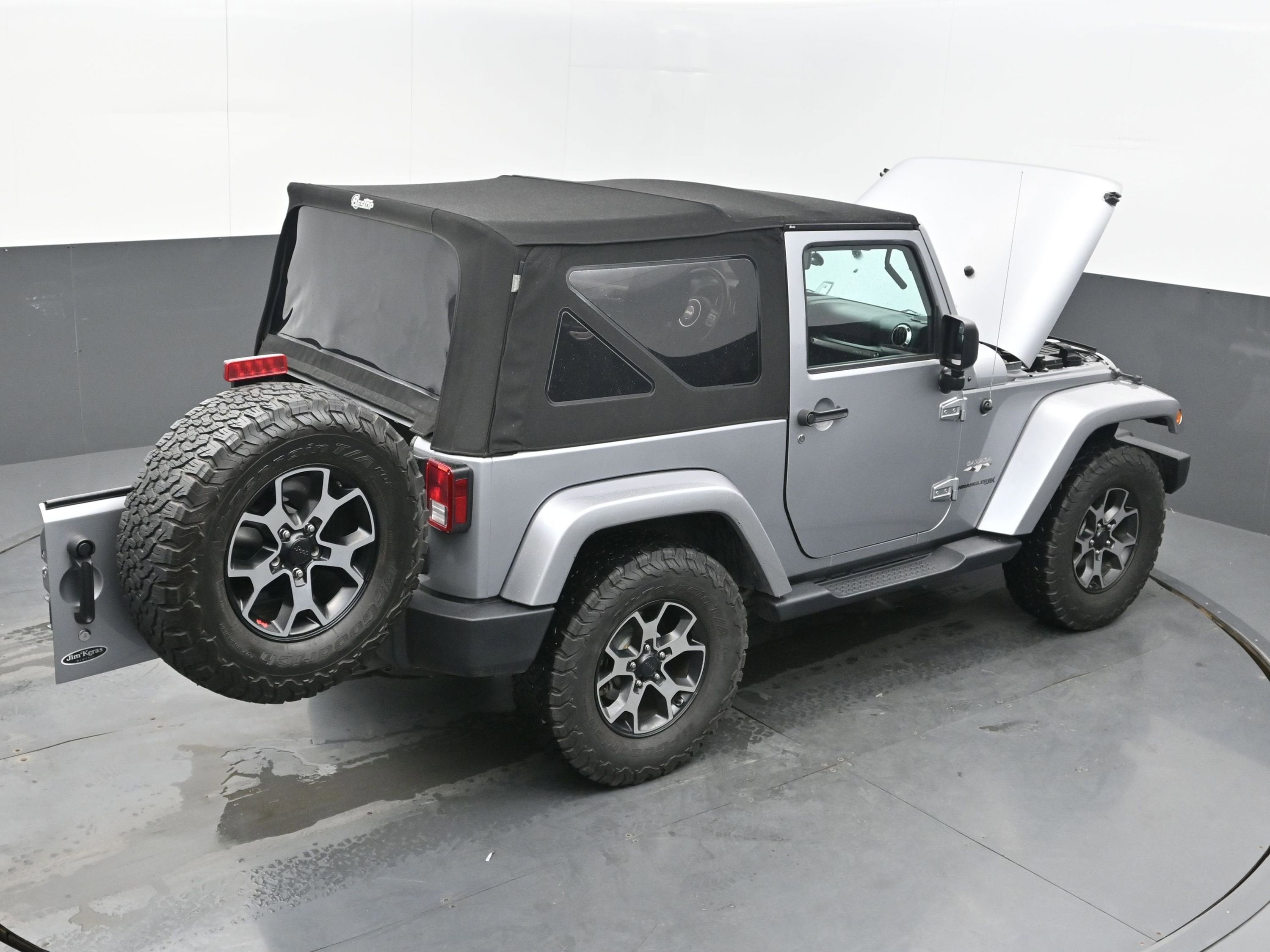 2018 Jeep Wrangler JK Sahara