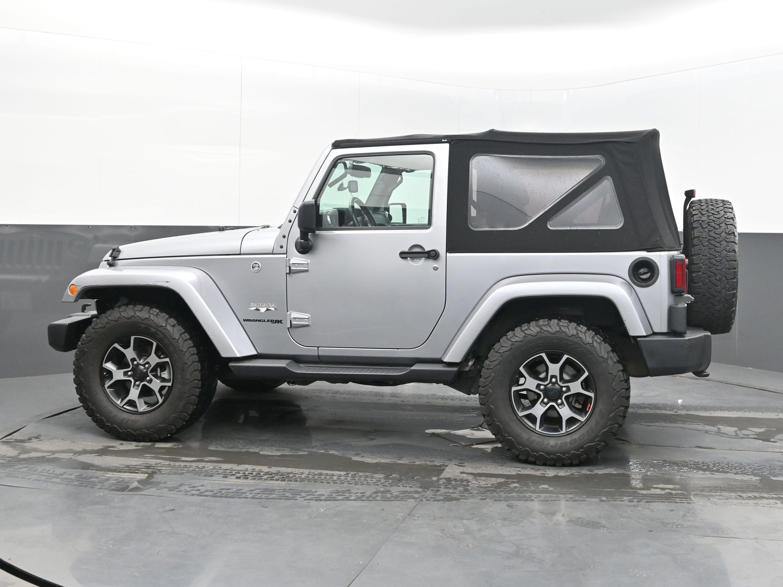 2018 Jeep Wrangler JK Sahara