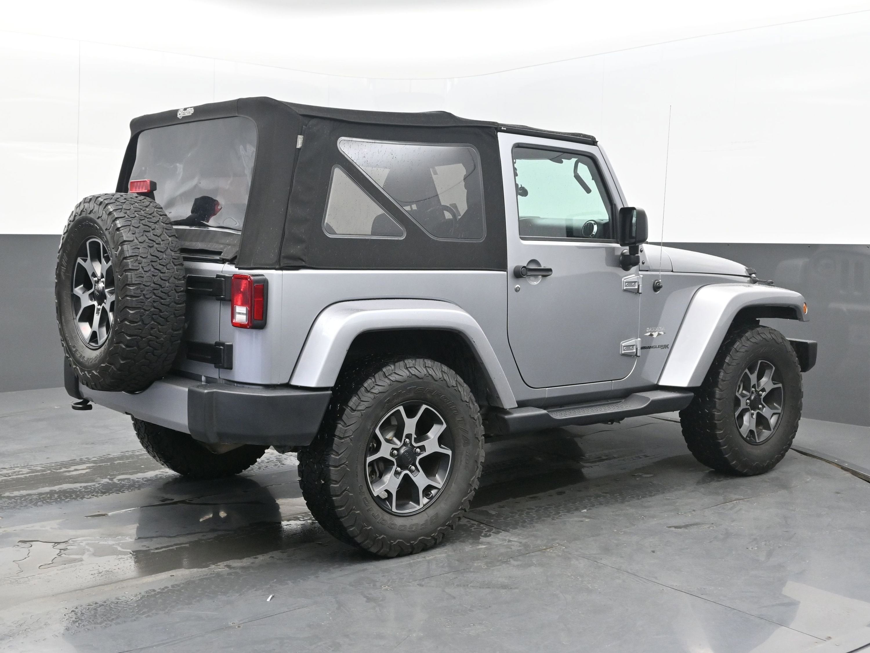 2018 Jeep Wrangler JK Sahara