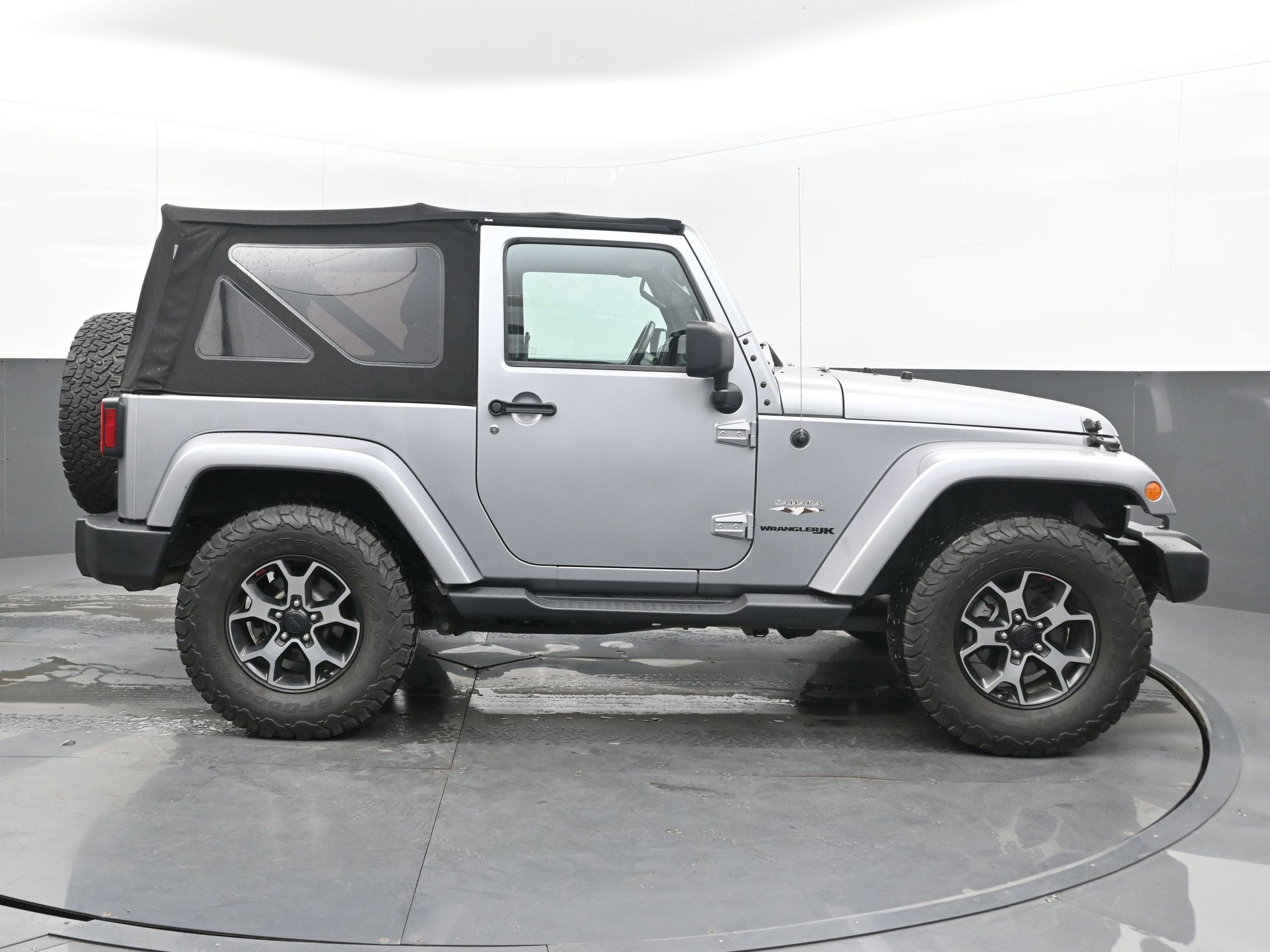 2018 Jeep Wrangler JK Sahara