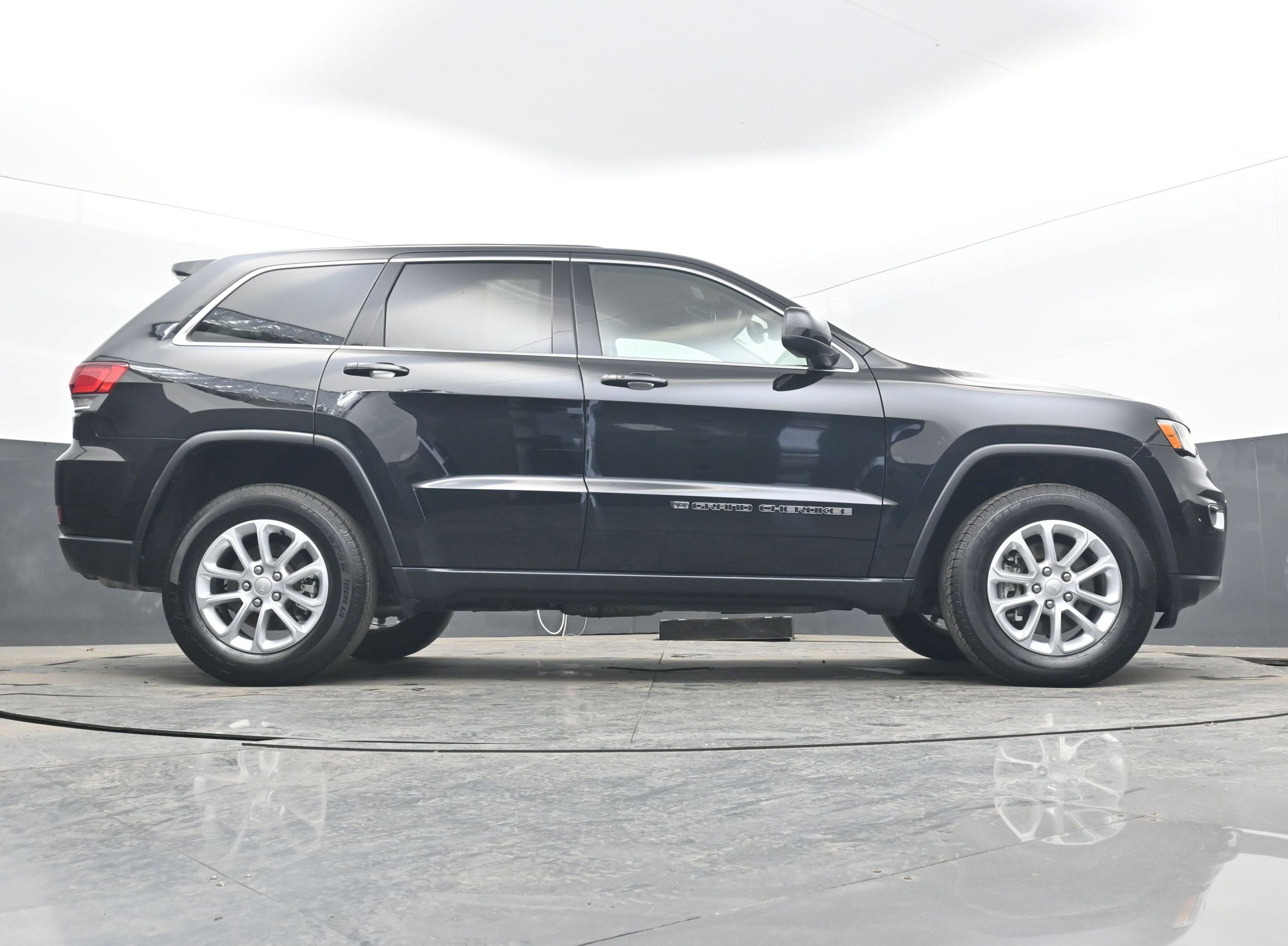 2022 Jeep Grand Cherokee WK Laredo E