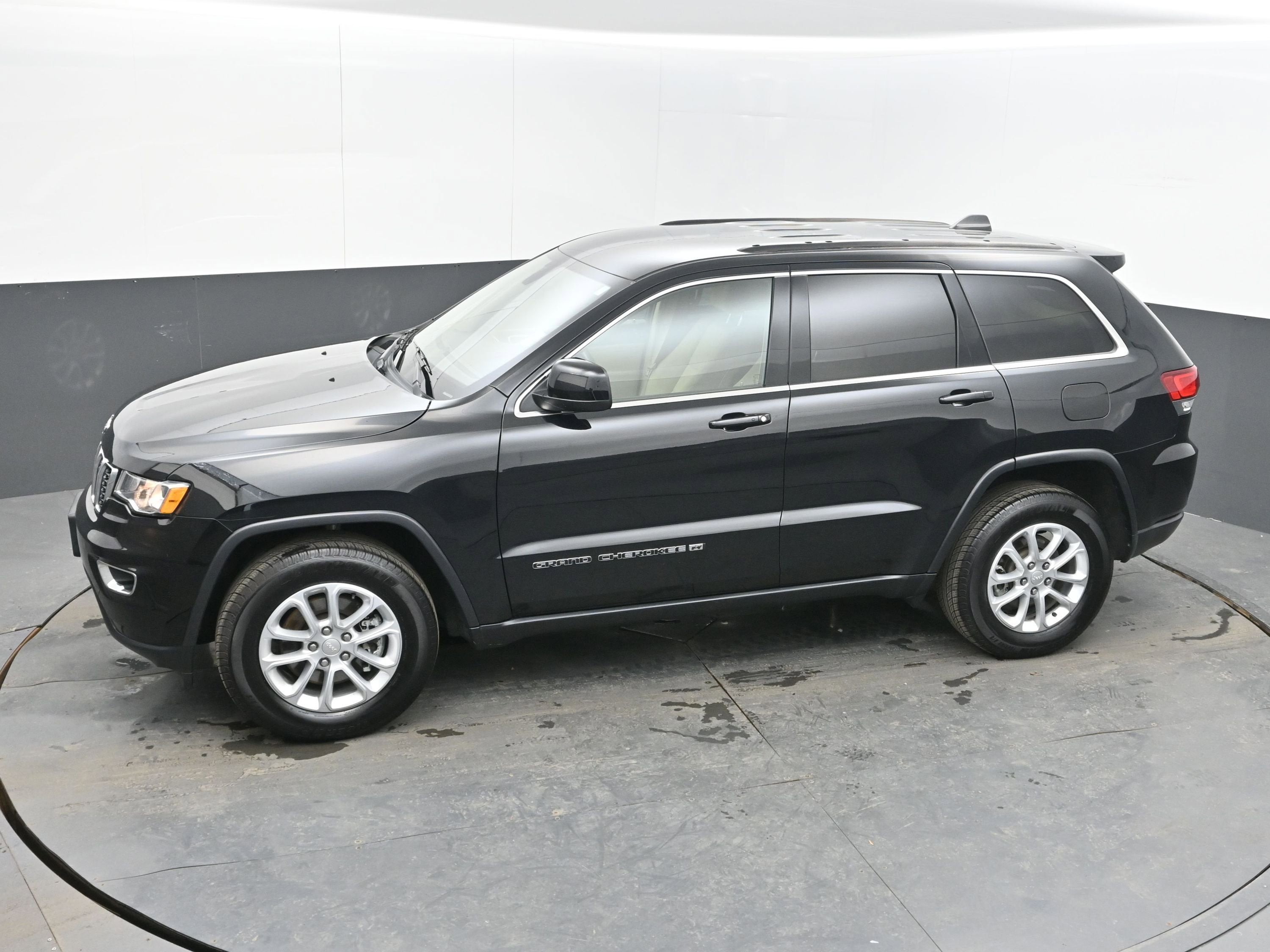 2022 Jeep Grand Cherokee WK Laredo E
