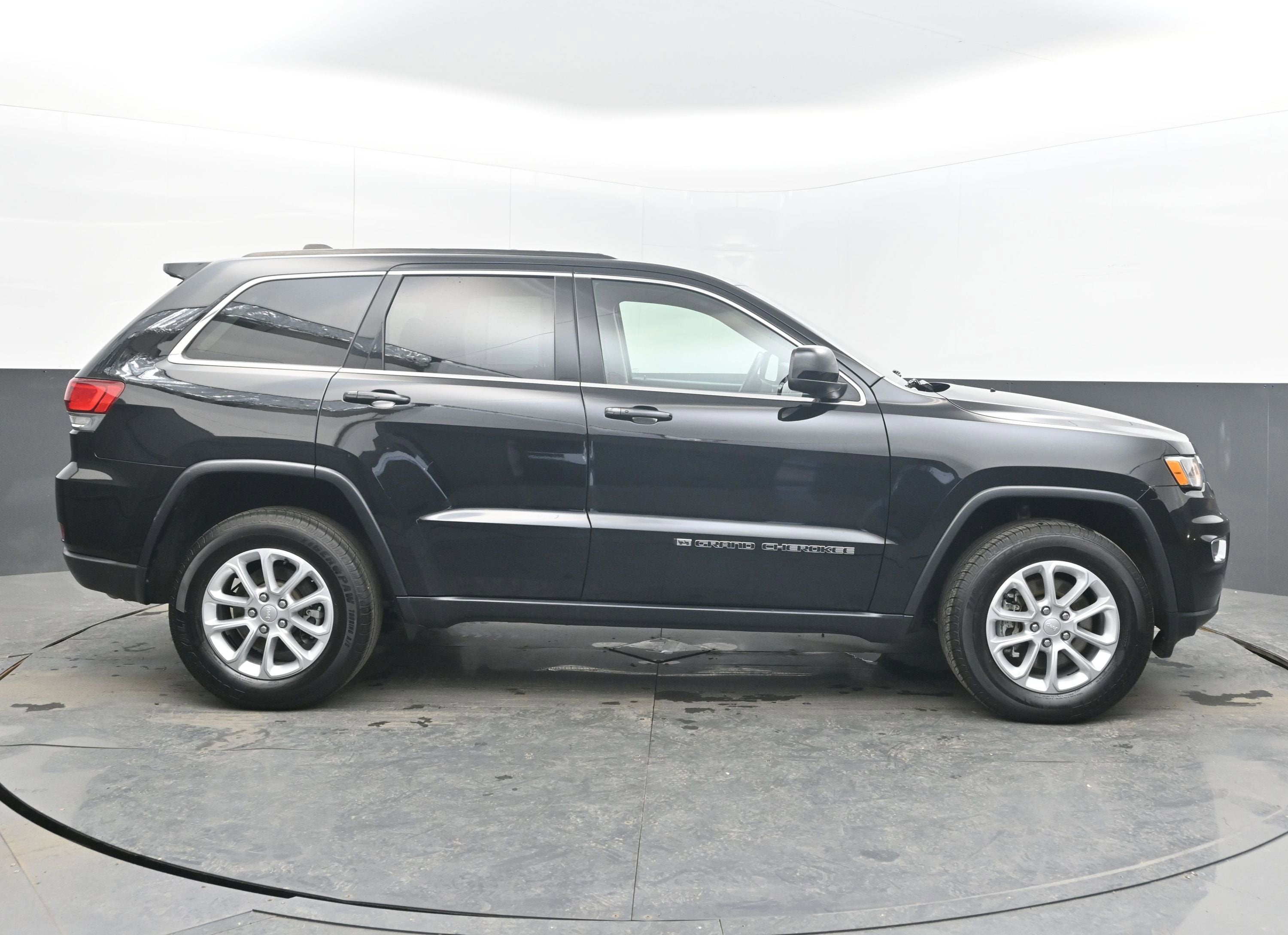 2022 Jeep Grand Cherokee WK Laredo E