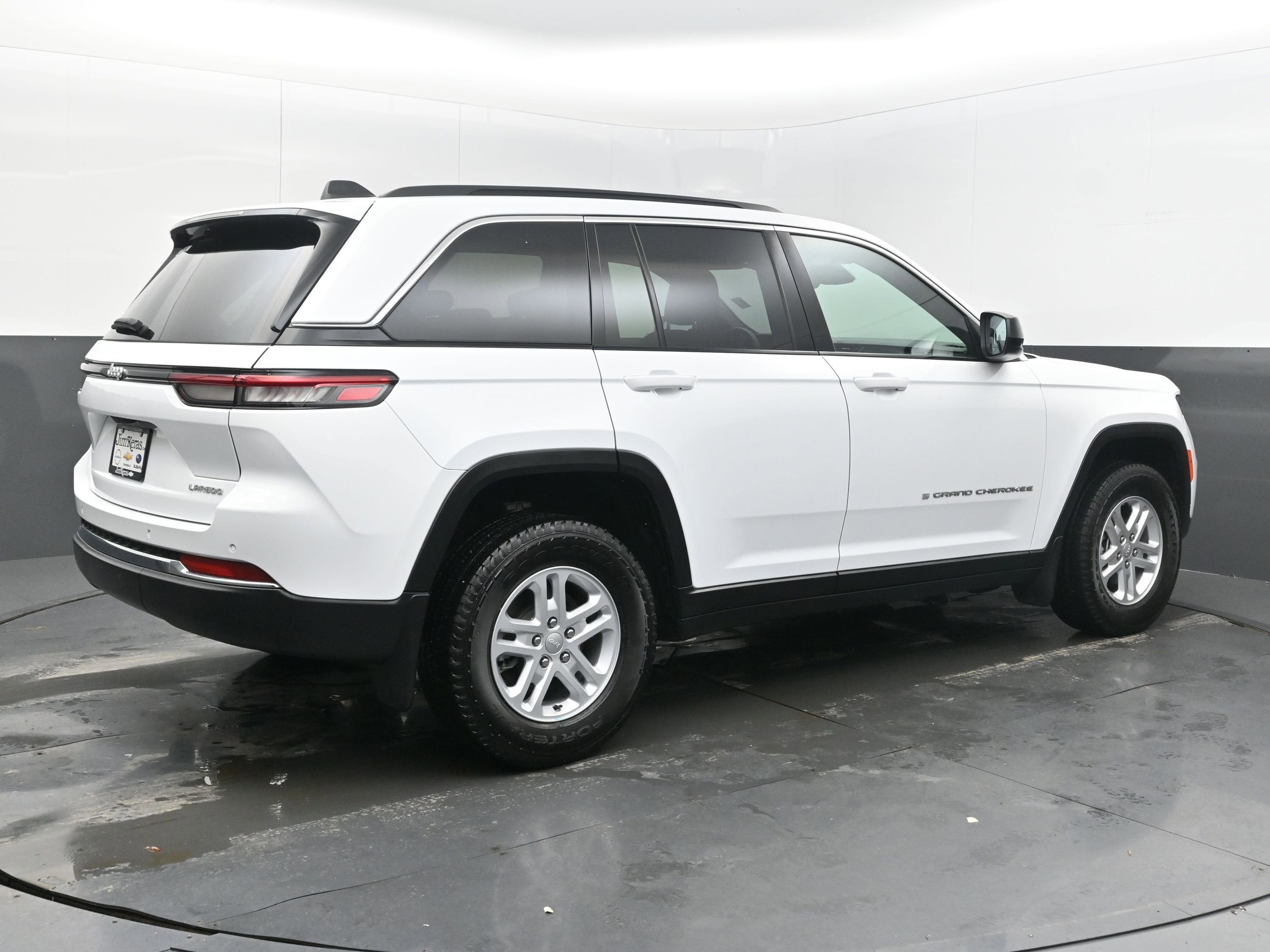 2024 Jeep Grand Cherokee Laredo