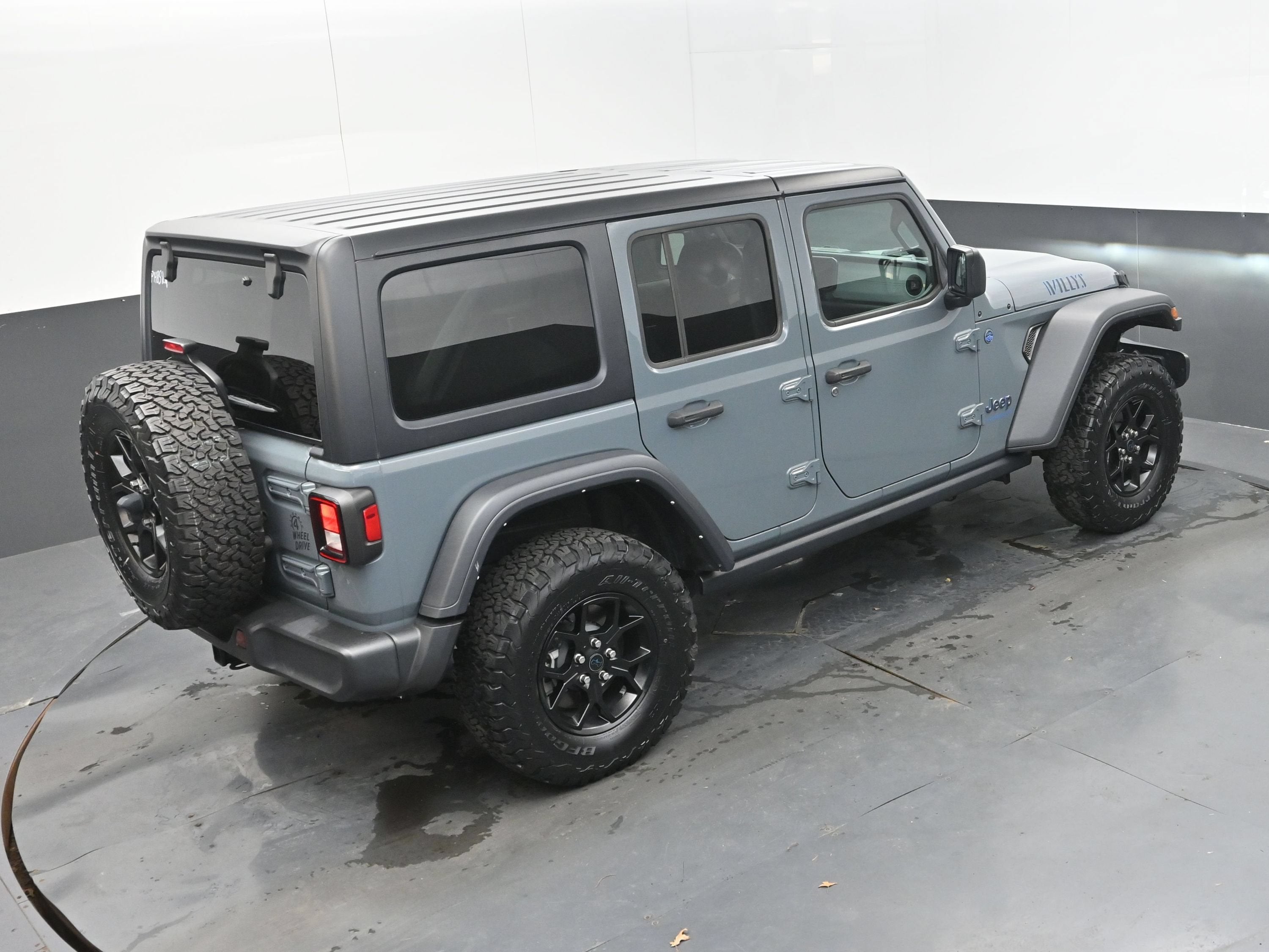 2024 Jeep Wrangler 4xe Willys