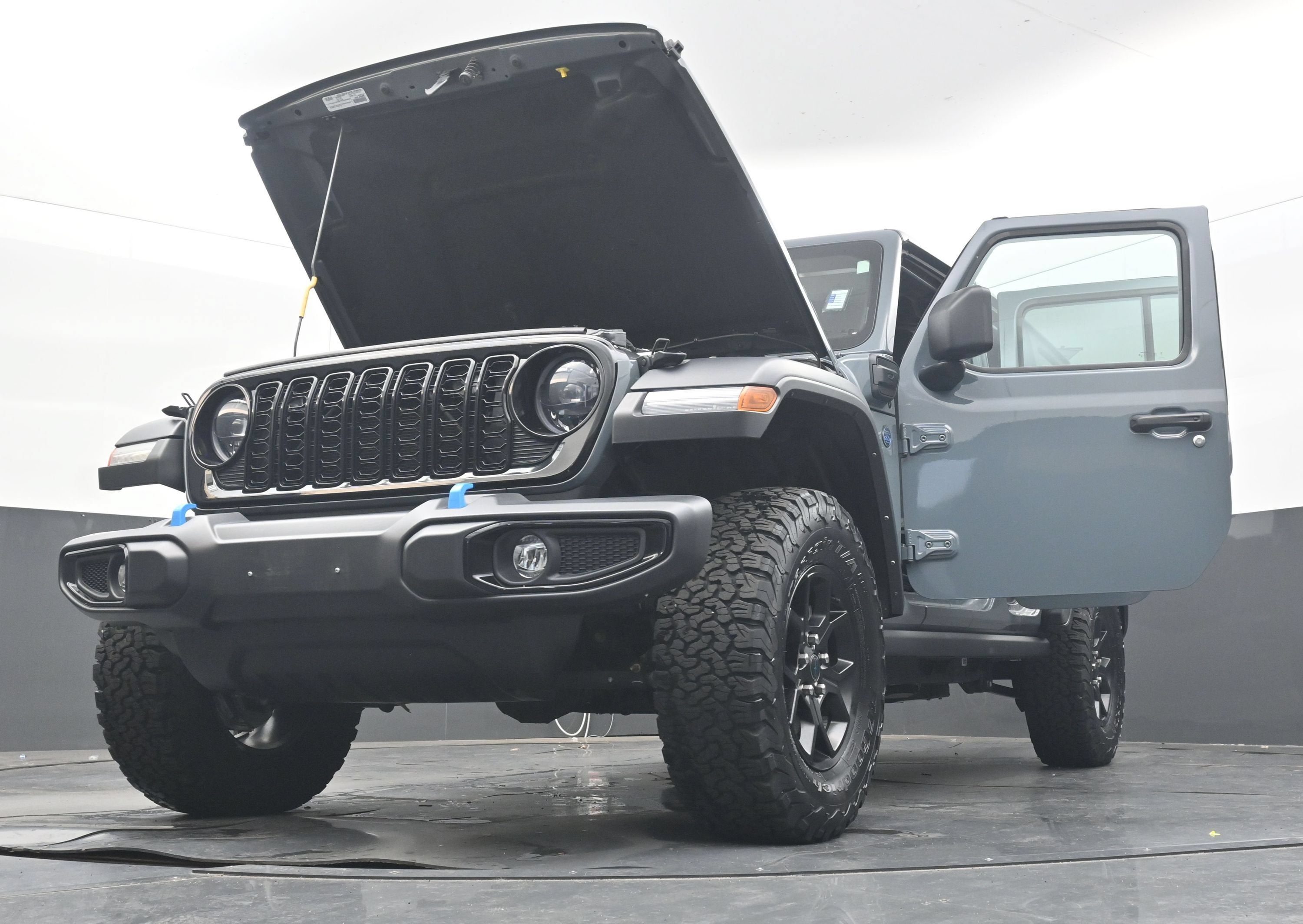 2024 Jeep Wrangler 4xe Willys