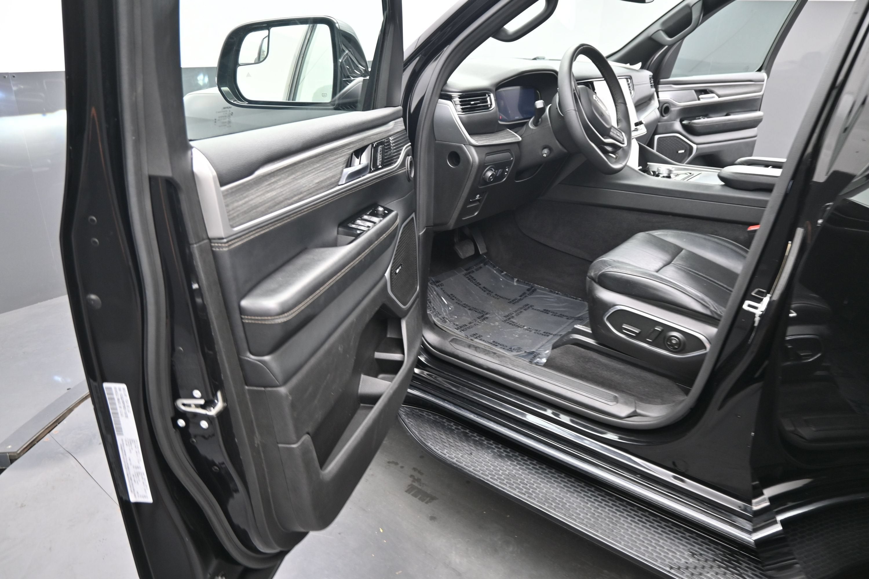 2024 Jeep Wagoneer L Series II