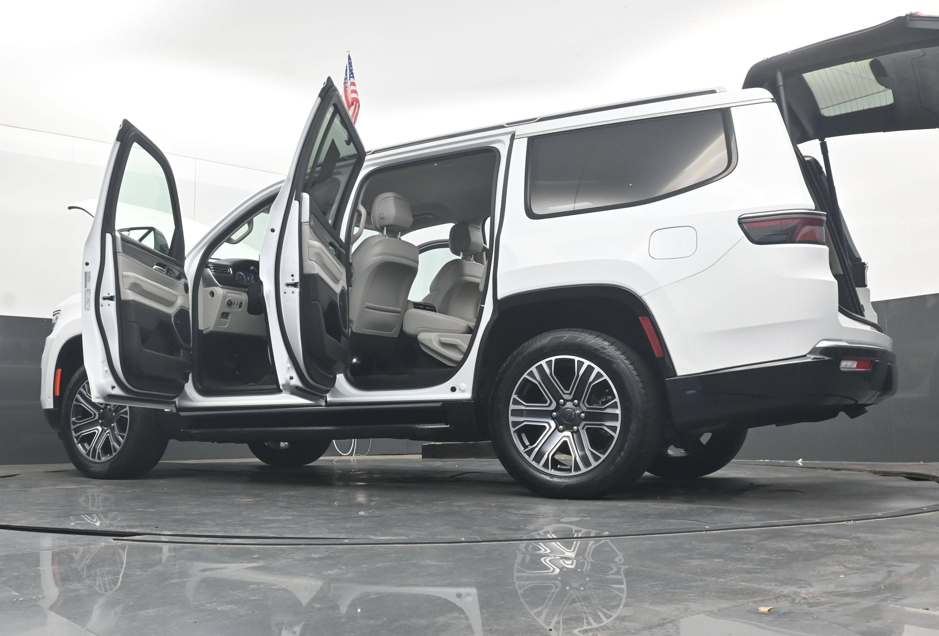 2024 Jeep Wagoneer Series II