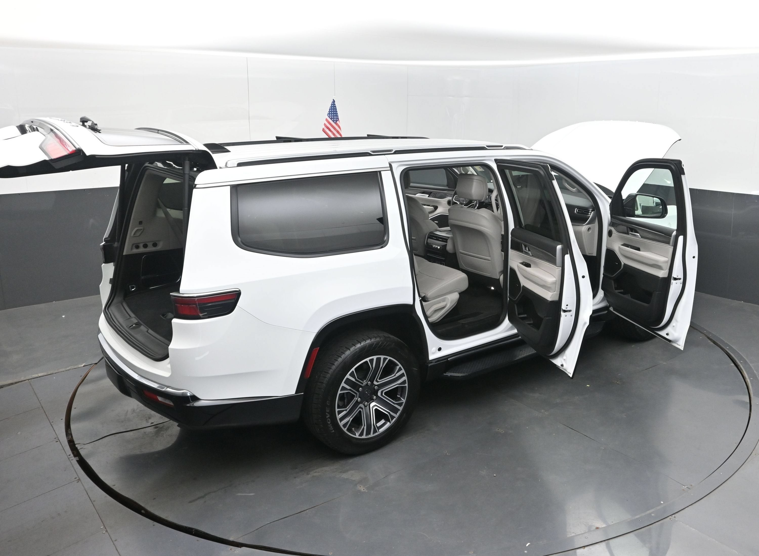 2024 Jeep Wagoneer Series II