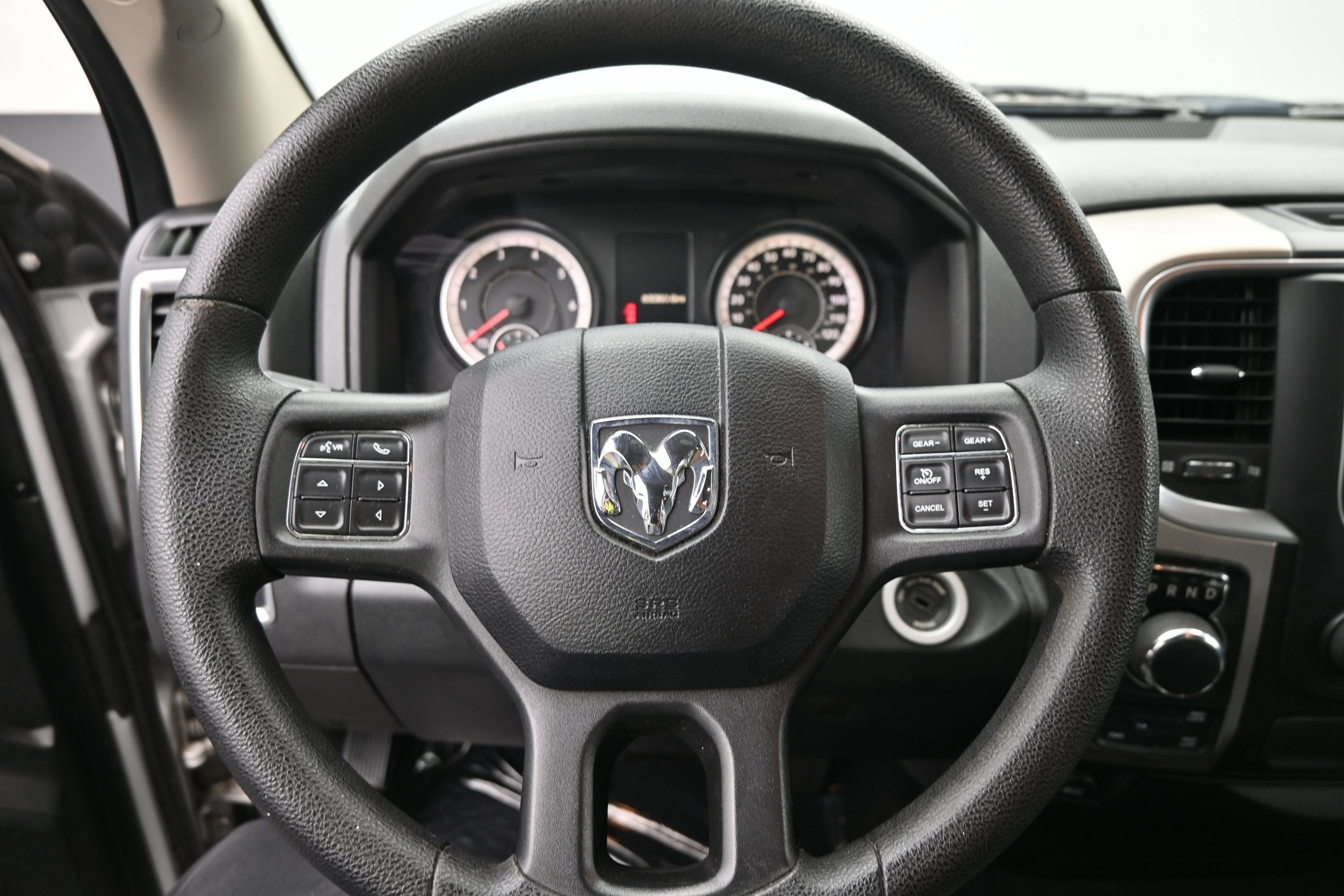 2017 RAM 1500 SLT