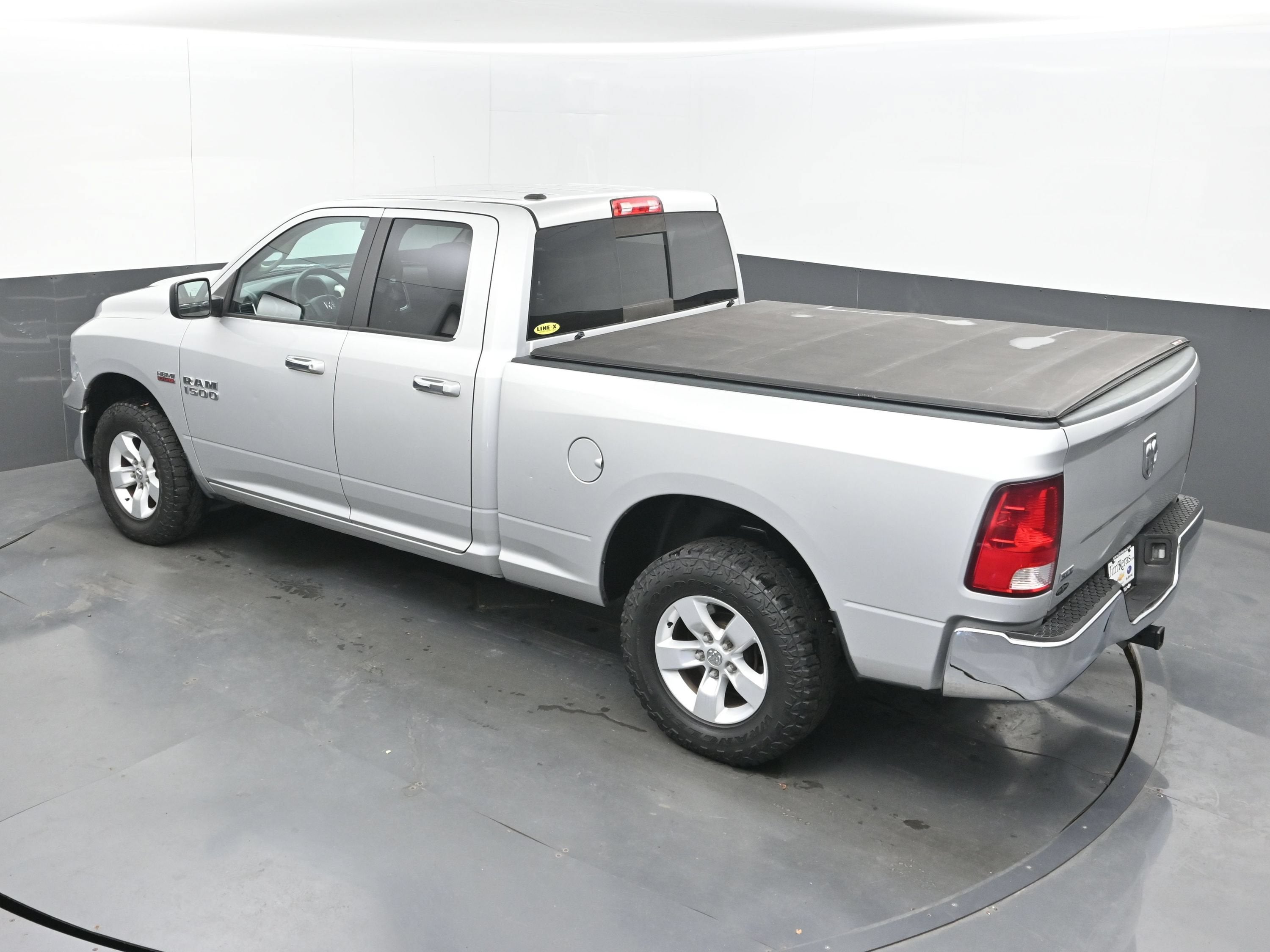 2017 RAM 1500 SLT