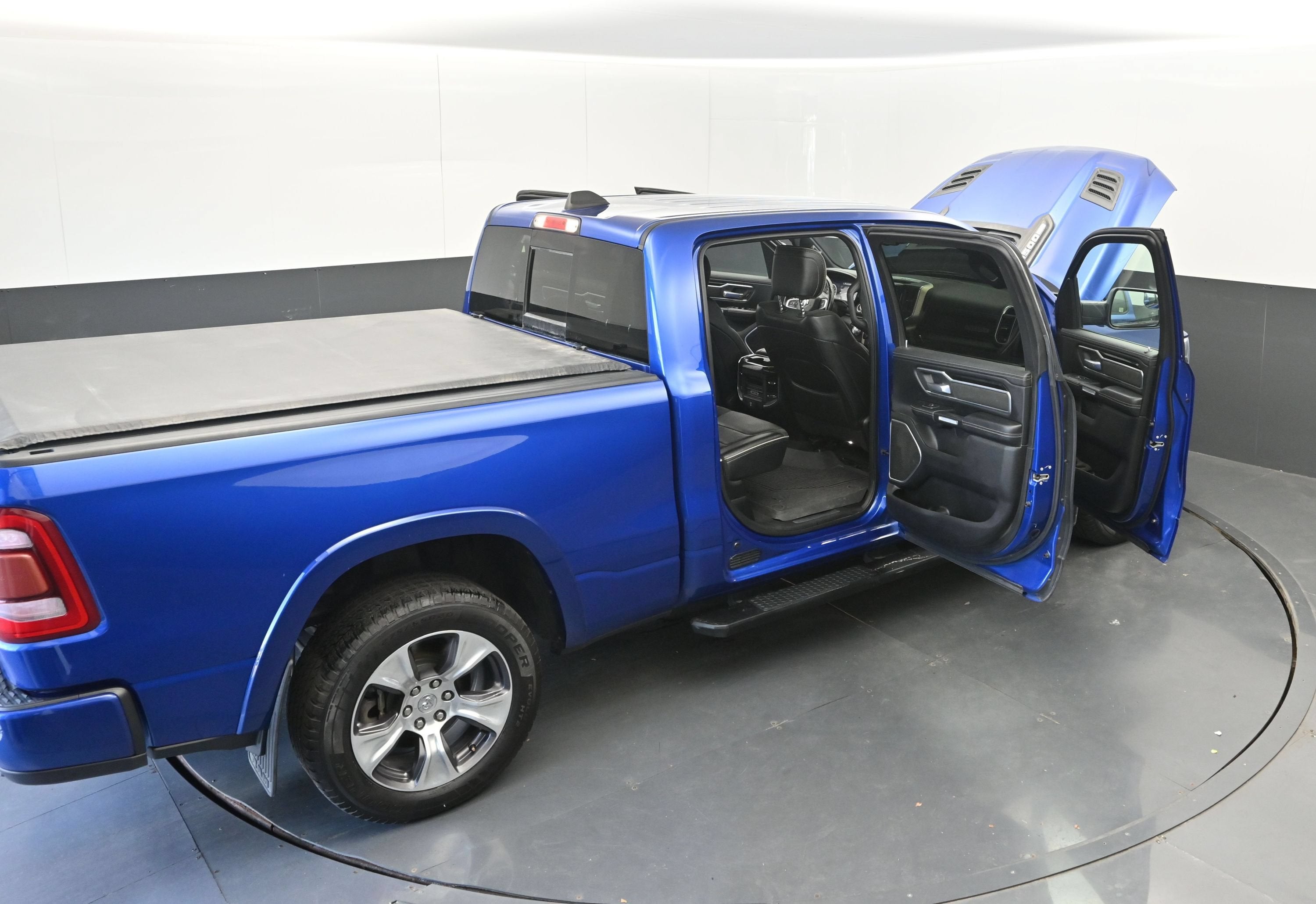 2019 RAM 1500 Laramie