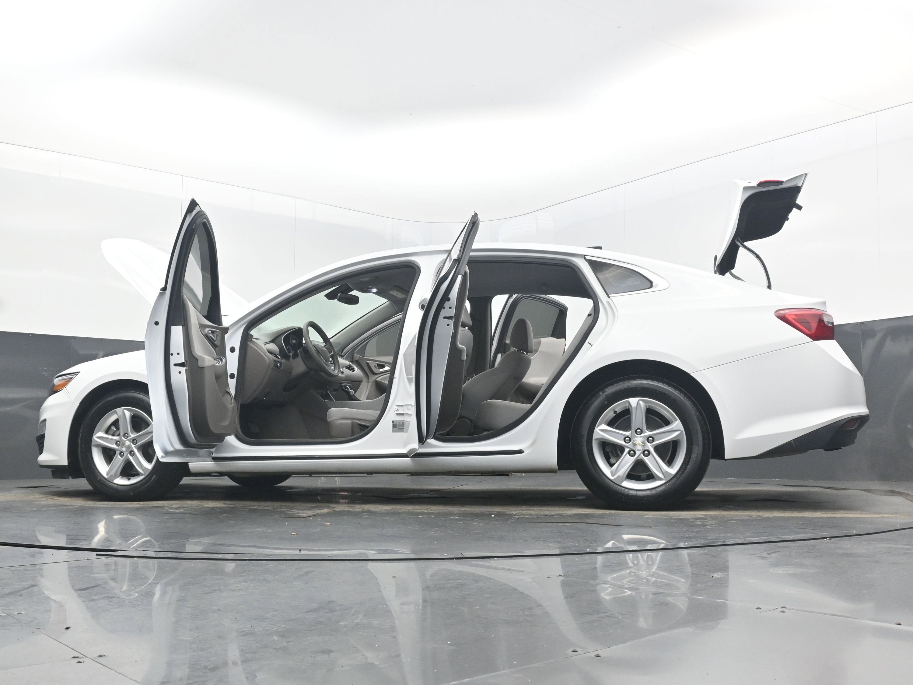 2021 Chevrolet Malibu LS