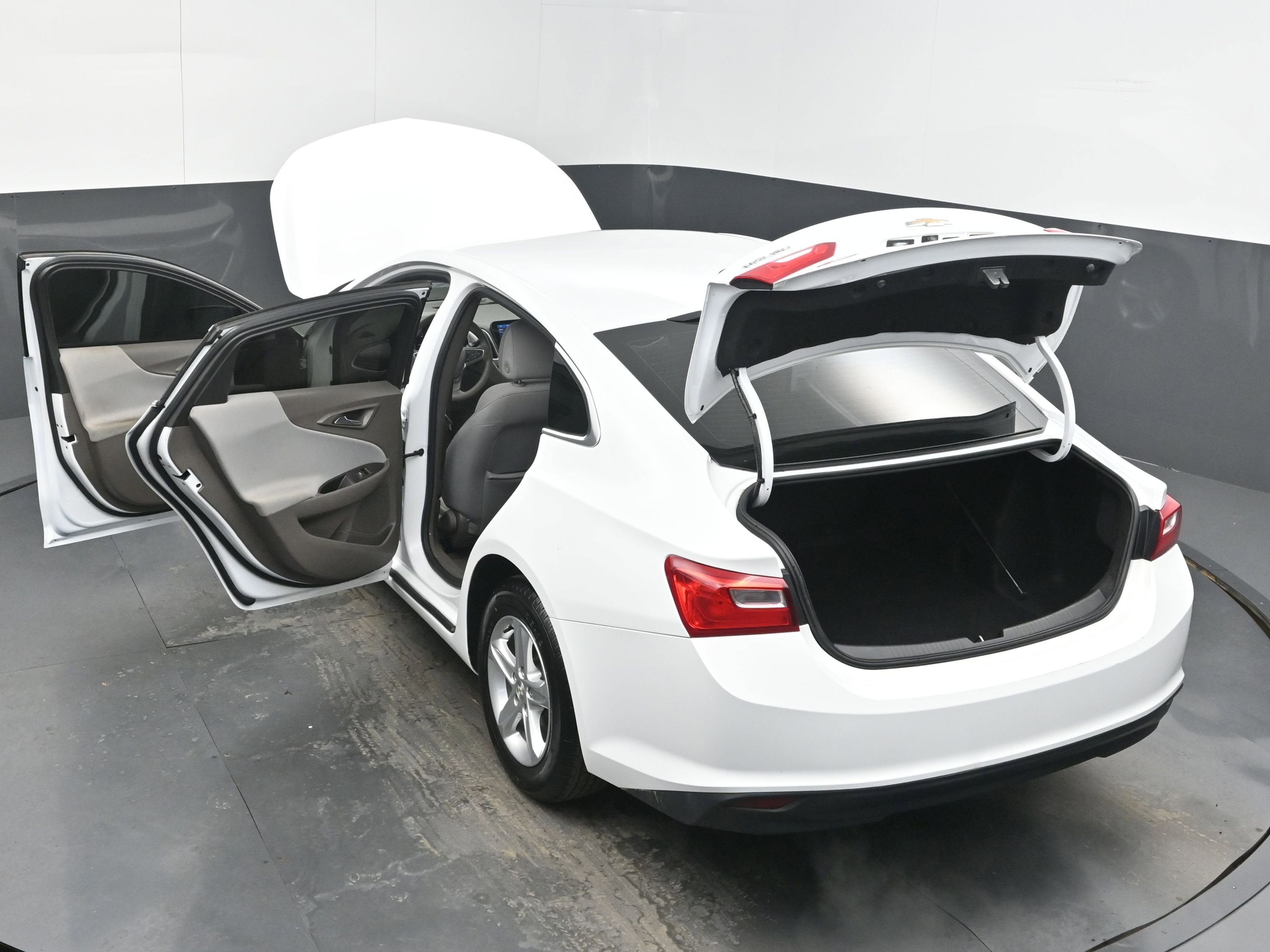 2021 Chevrolet Malibu LS