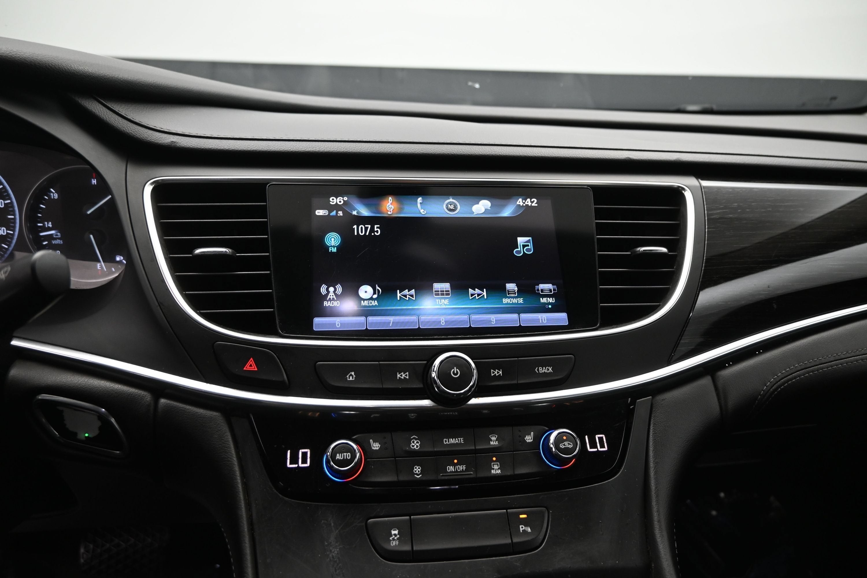 2017 Buick LaCrosse Essence