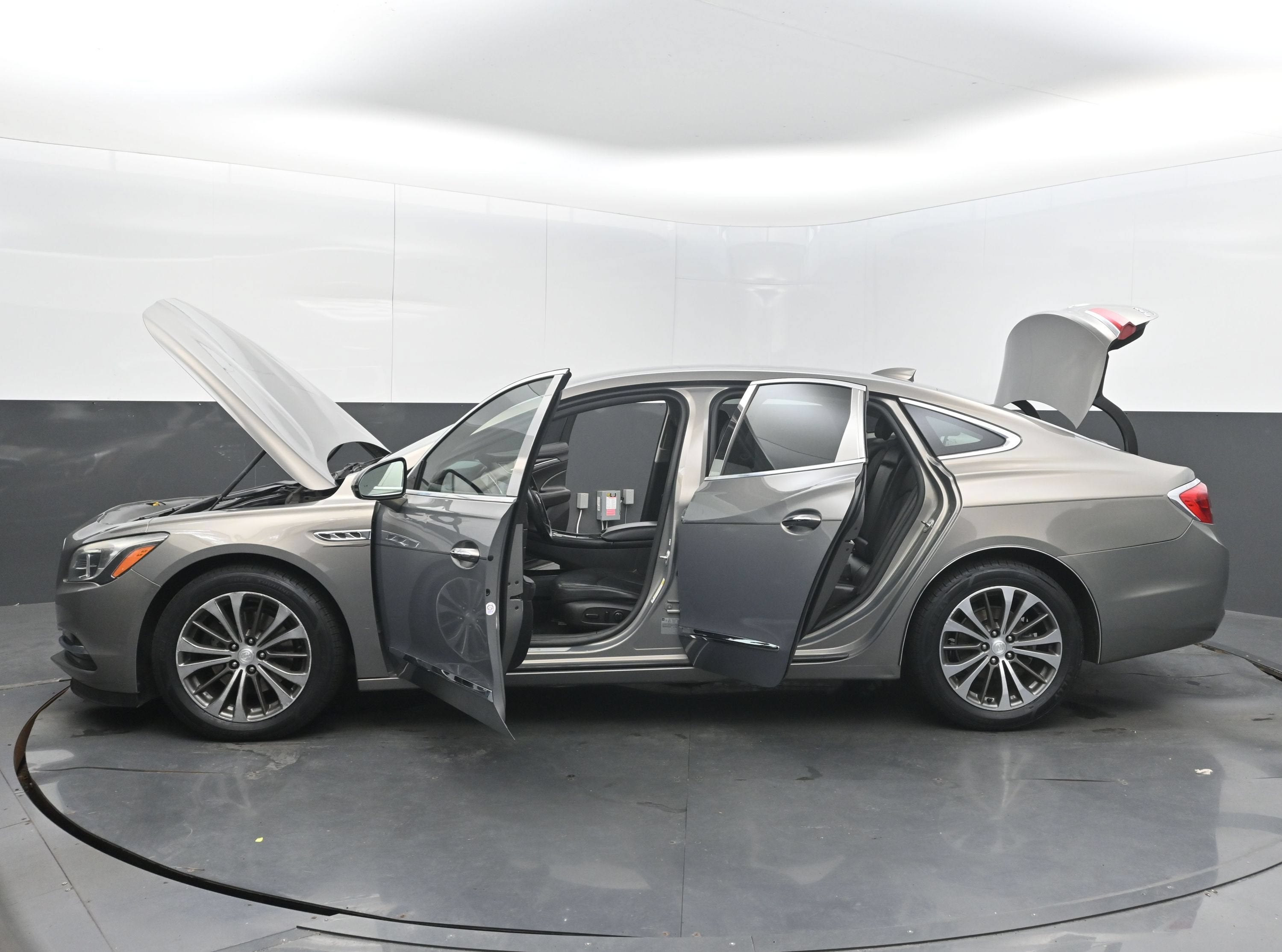 2017 Buick LaCrosse Essence