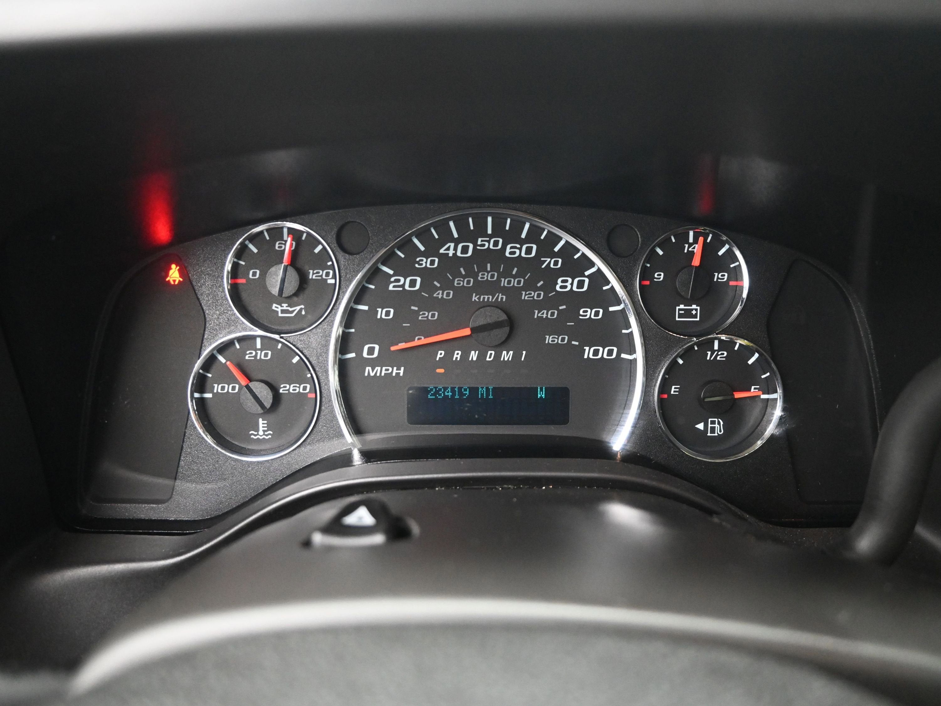 2024 Chevrolet Express Passenger LT