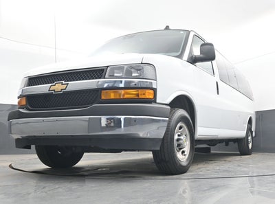 2024 Chevrolet Express Passenger LT