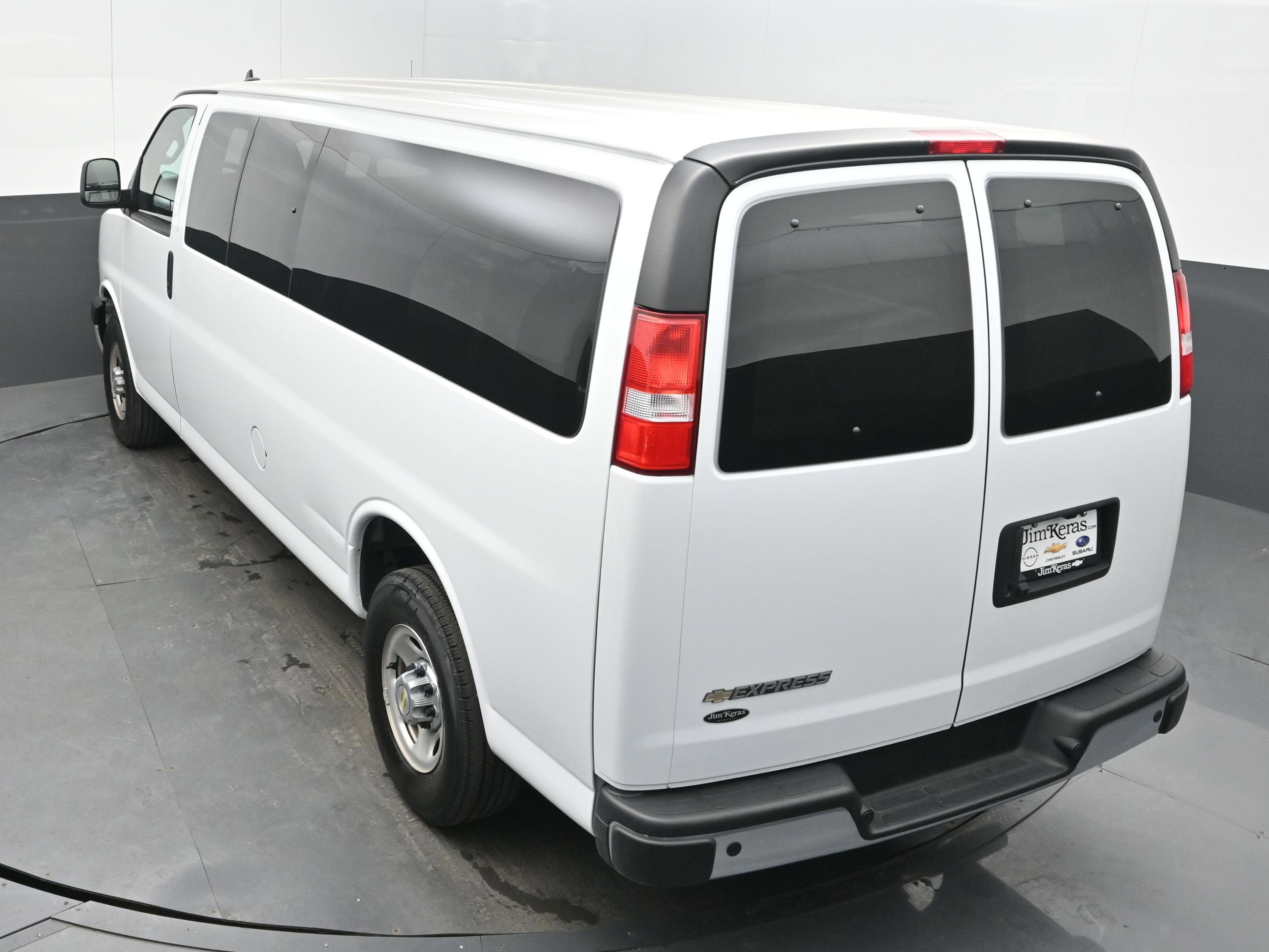 2024 Chevrolet Express Passenger LT