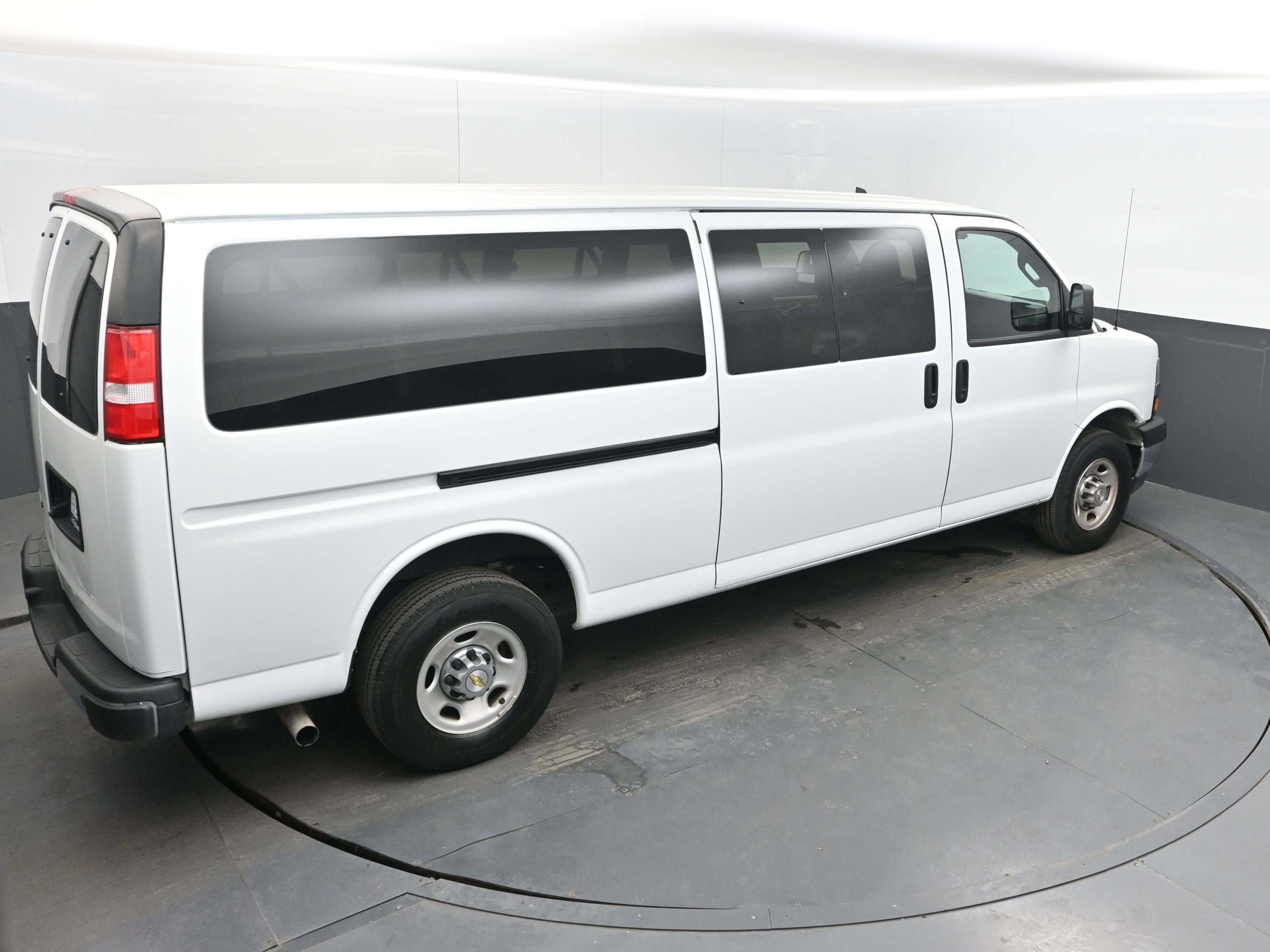 2024 Chevrolet Express Passenger LT