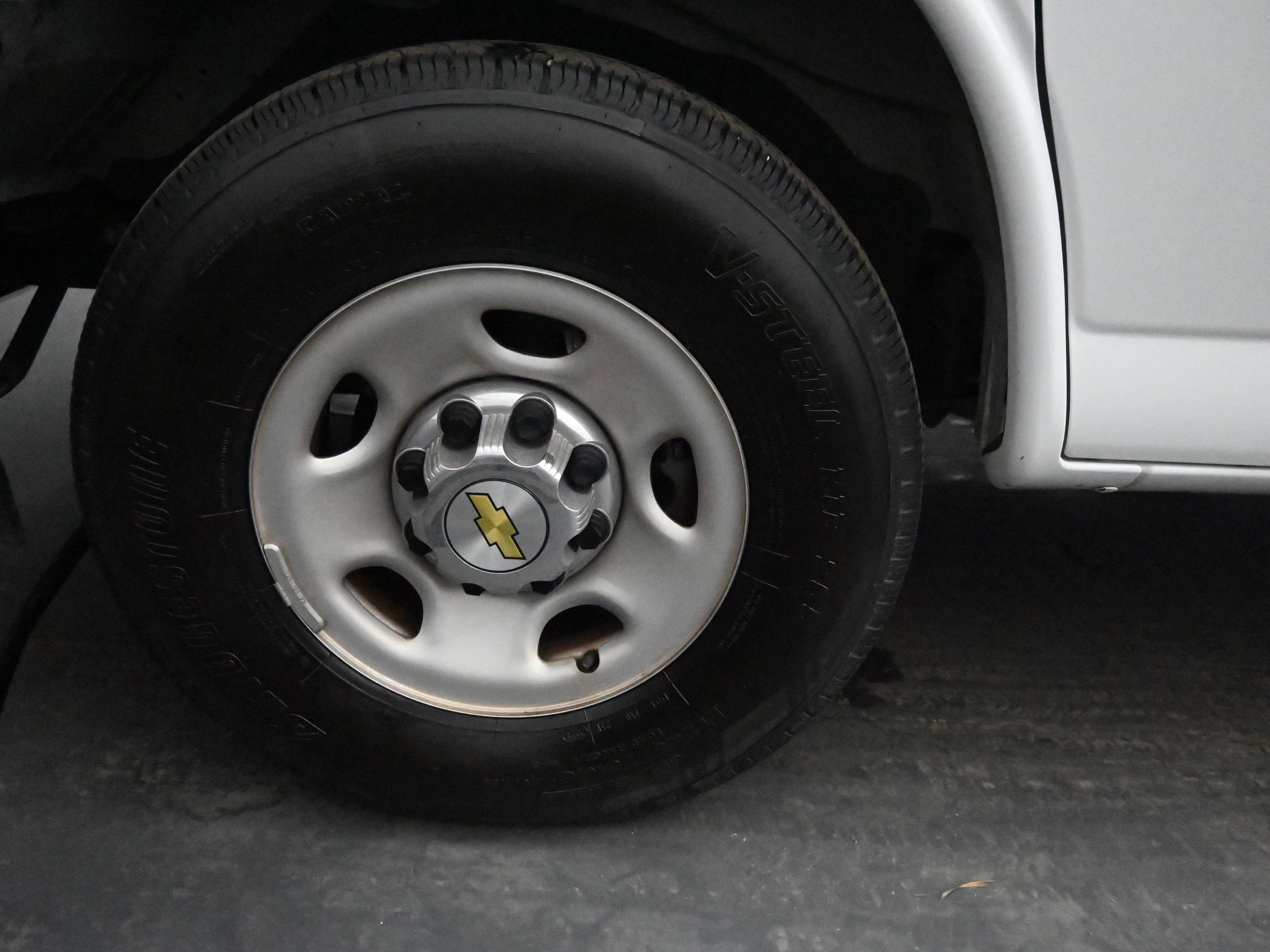 2024 Chevrolet Express Passenger LT