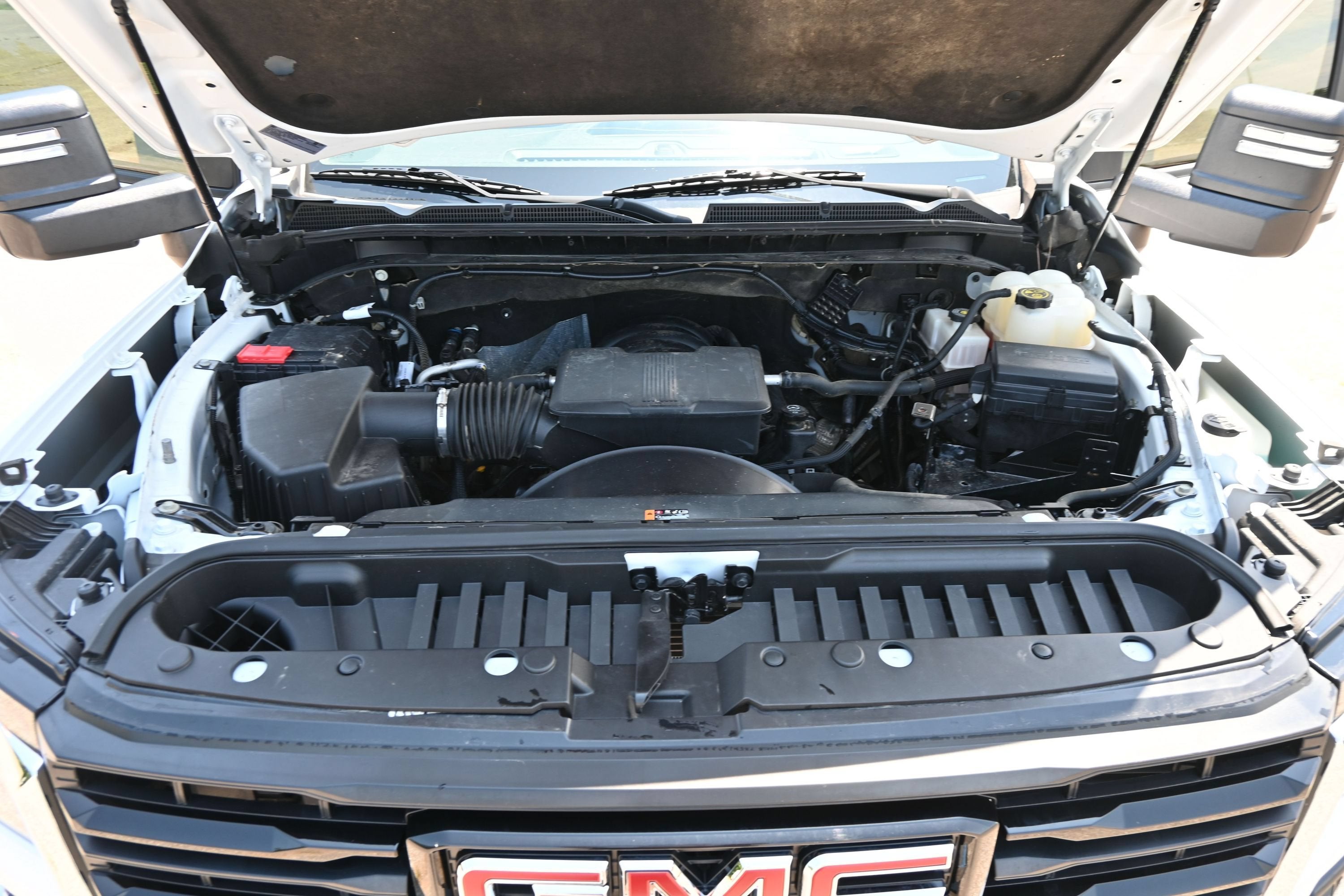 2024 GMC Sierra 2500HD Pro