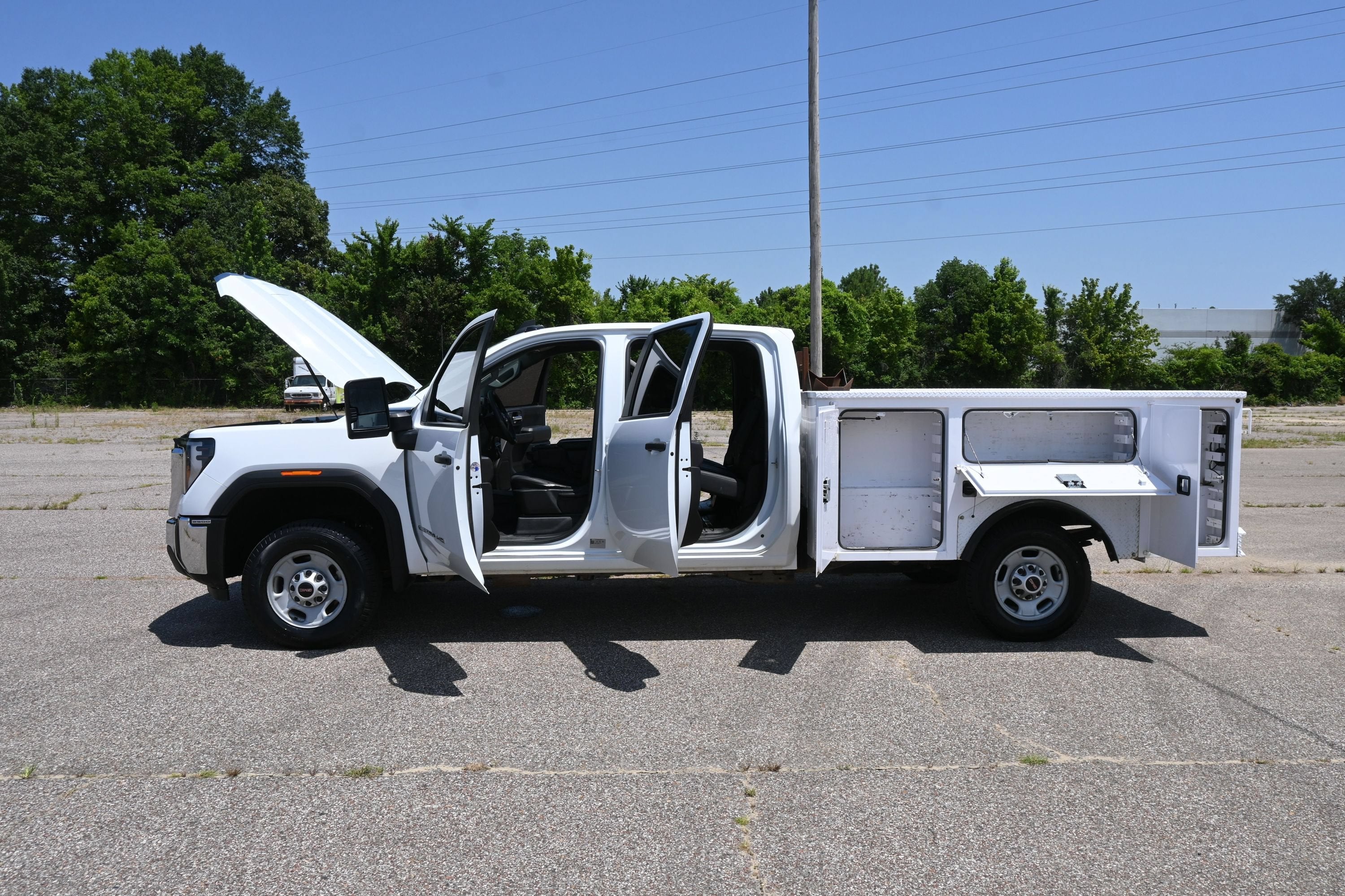 2024 GMC Sierra 2500HD Pro