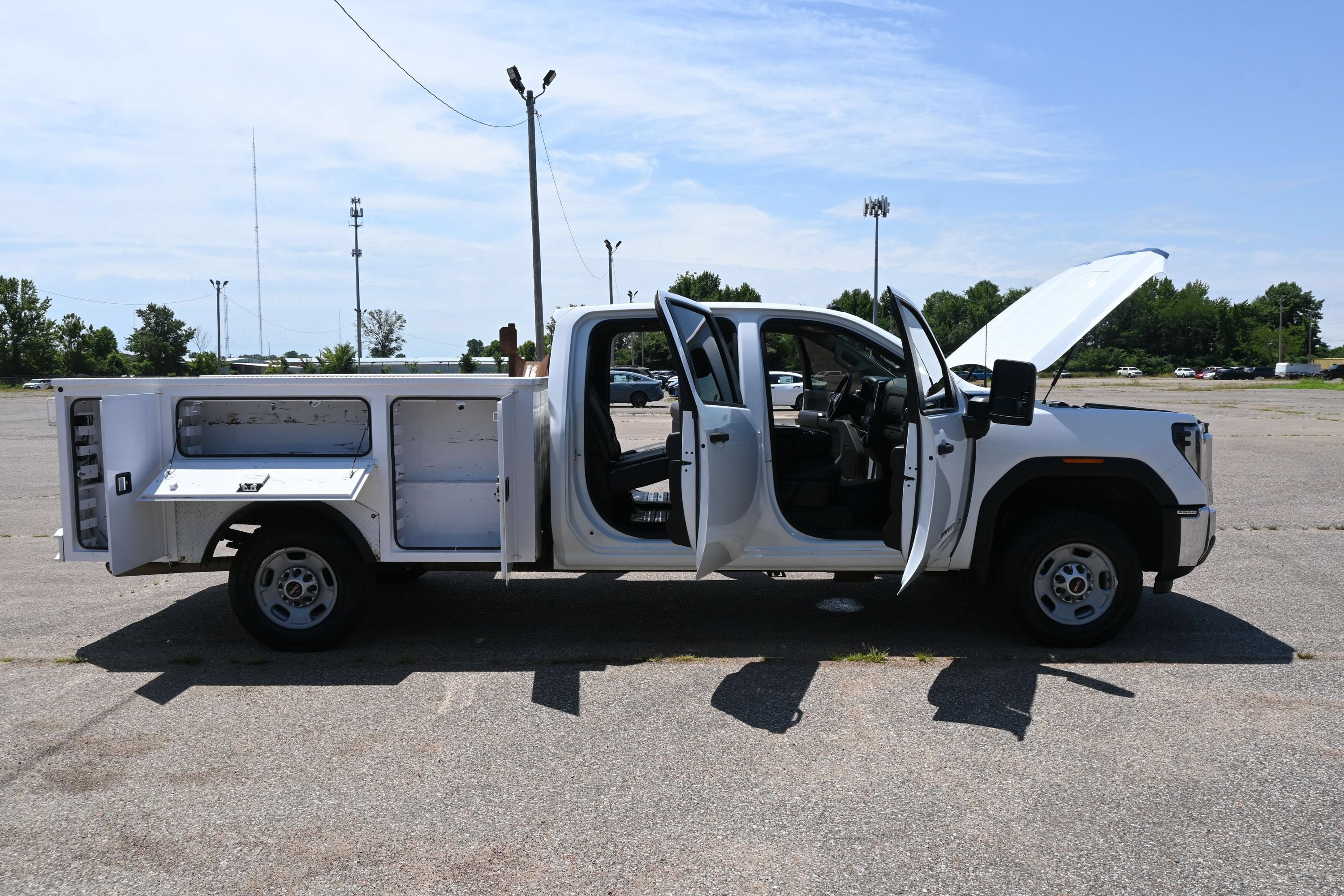 2024 GMC Sierra 2500HD Pro
