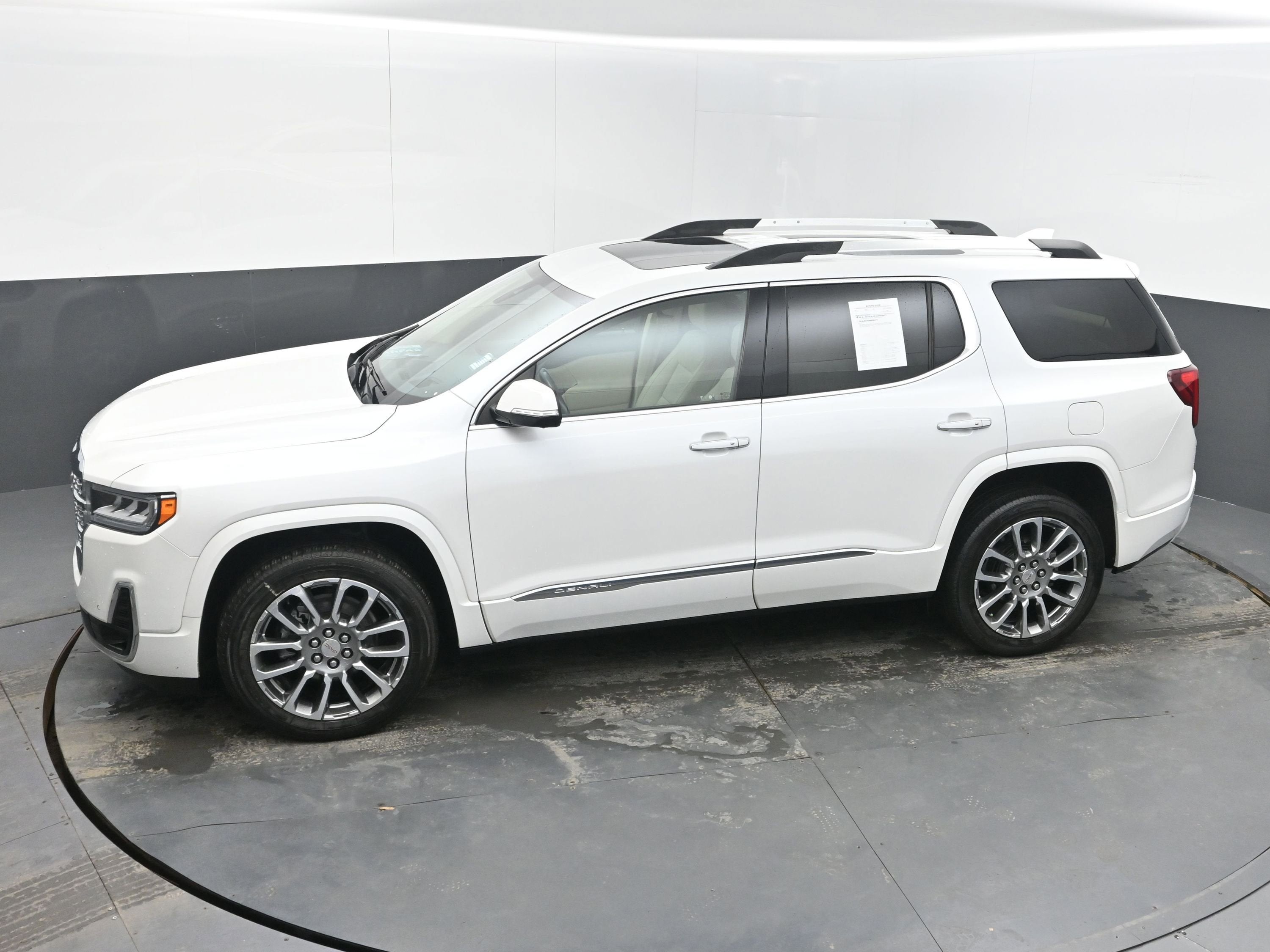2022 GMC Acadia Denali