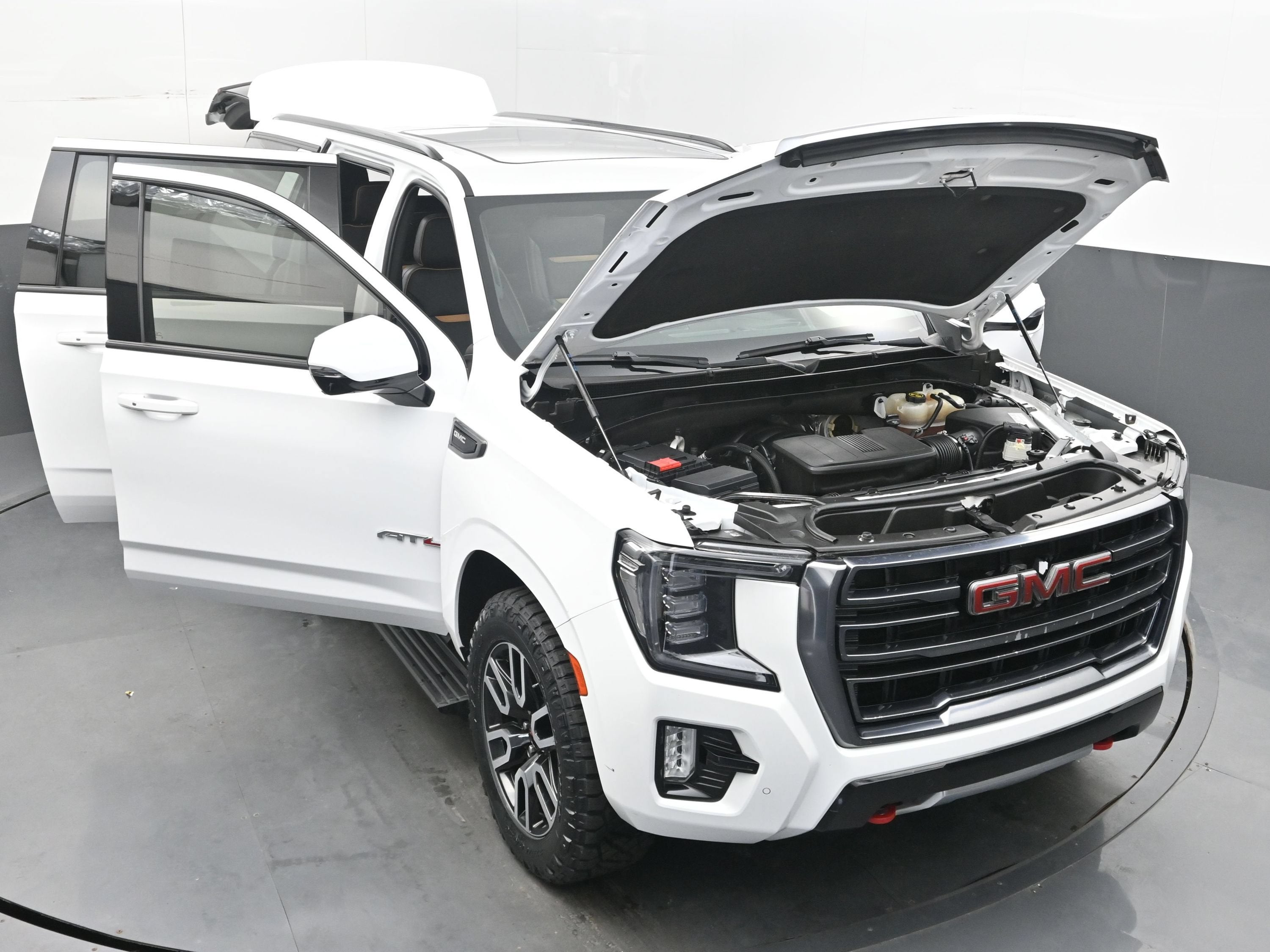 2021 GMC Yukon XL AT4