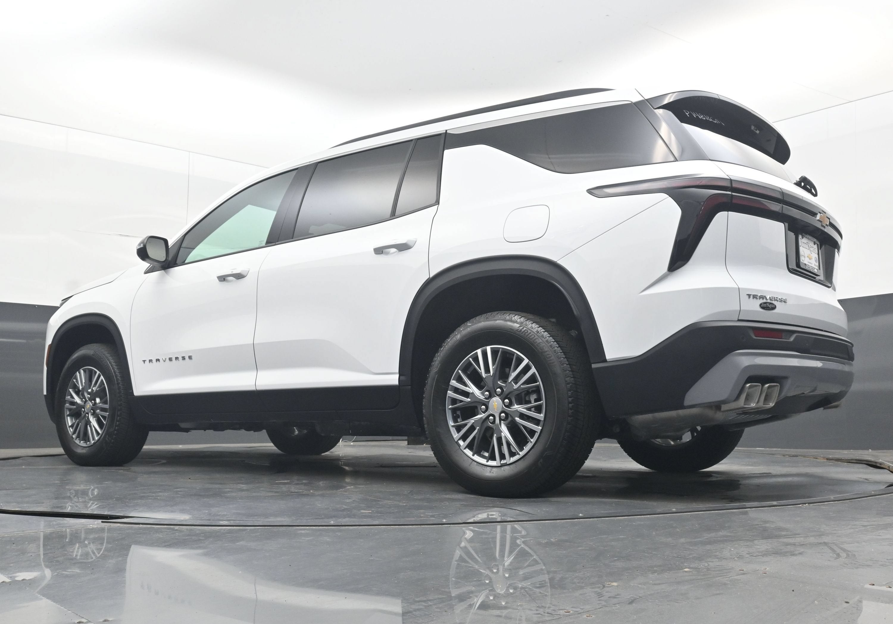2026 Chevrolet Traverse FWD LT