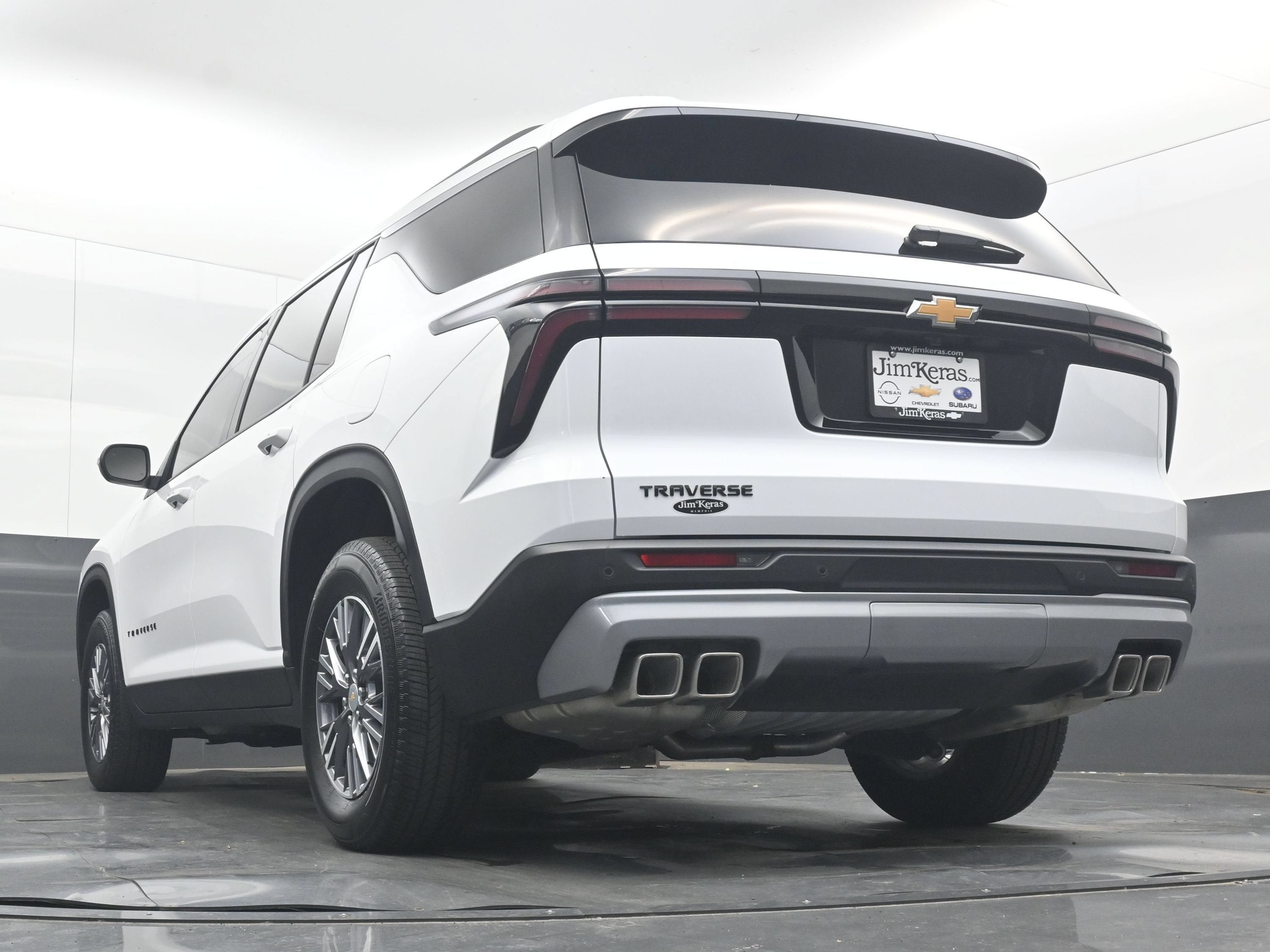 2026 Chevrolet Traverse FWD LT