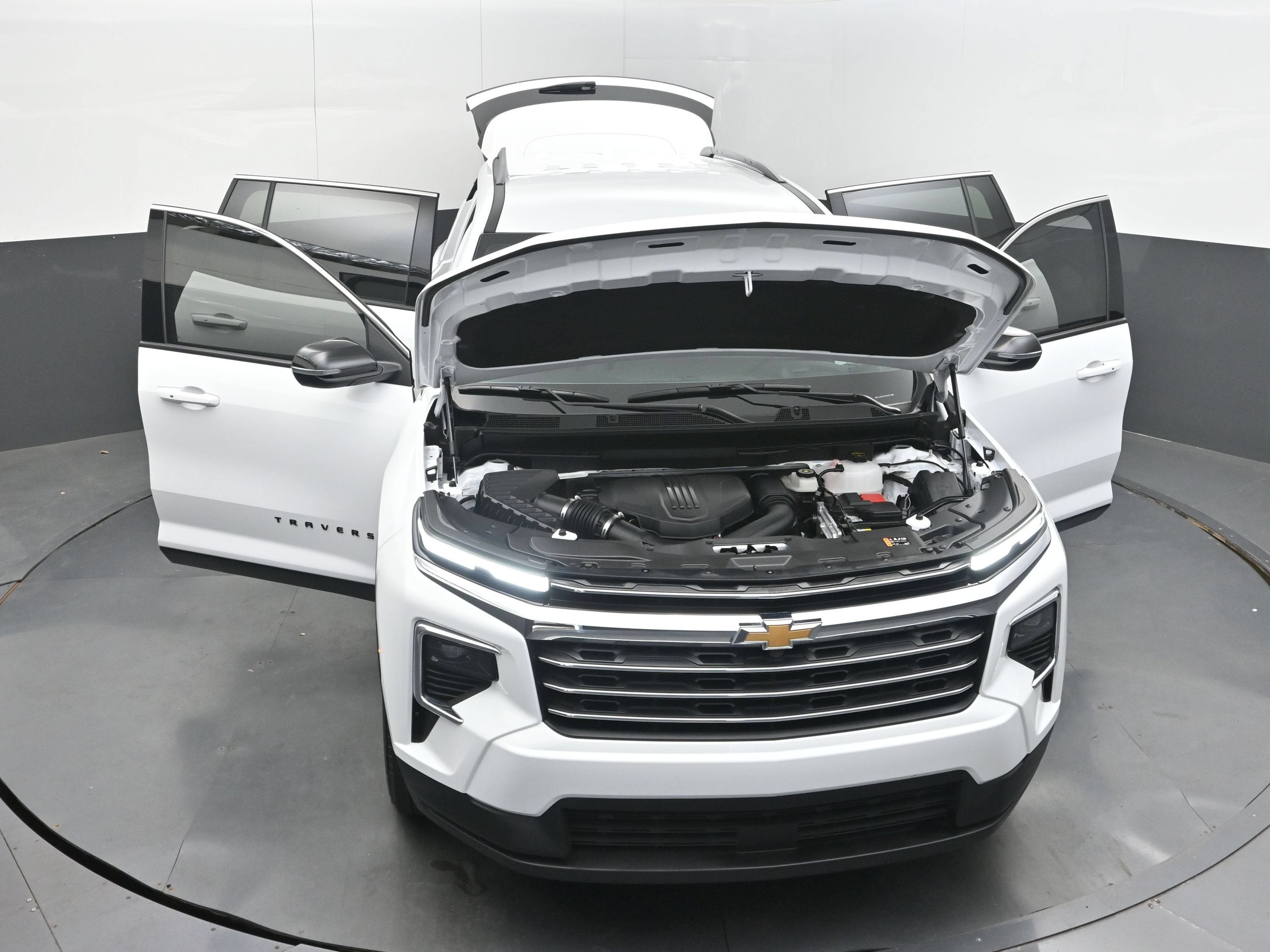 2026 Chevrolet Traverse FWD LT