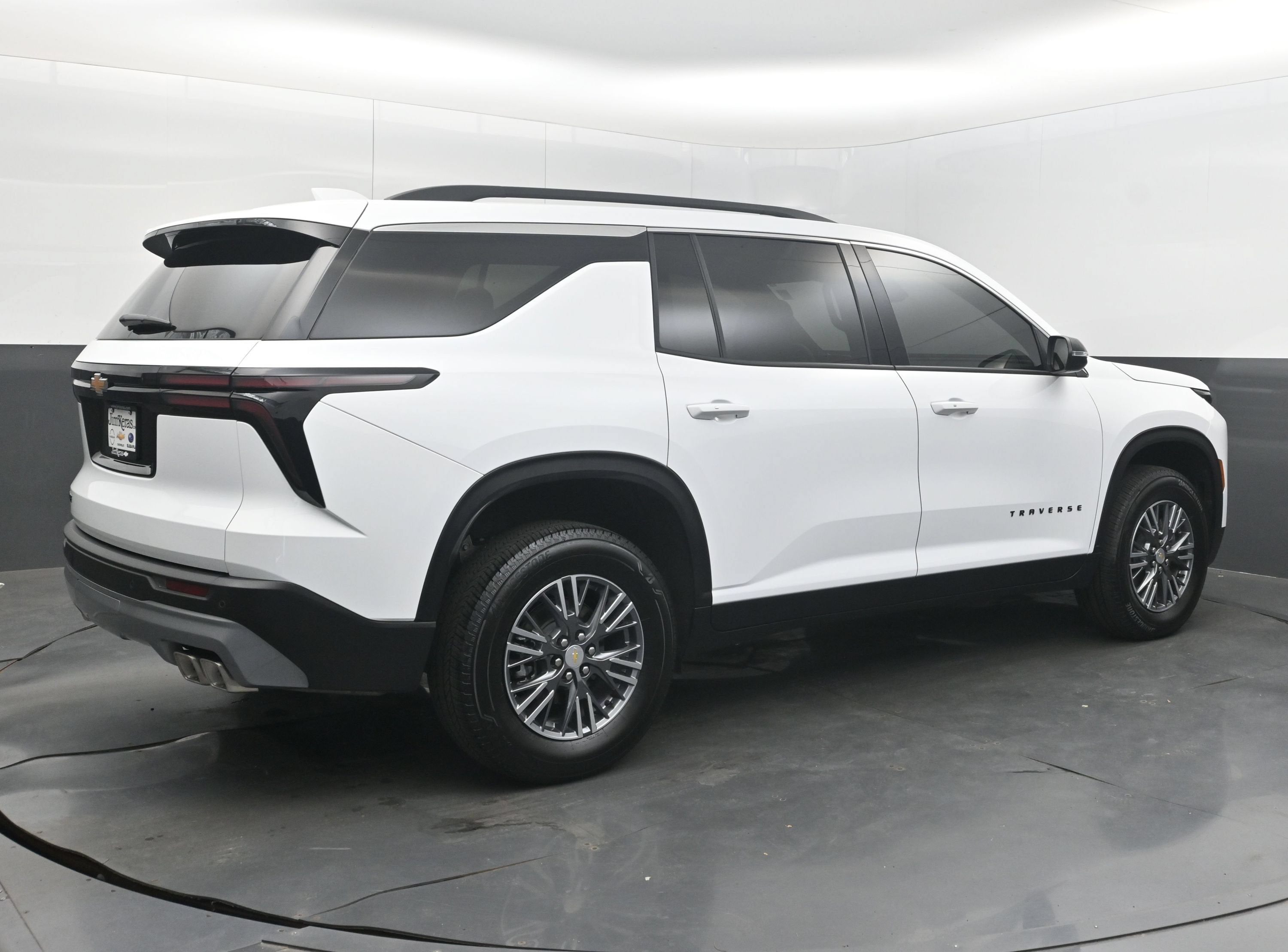 2026 Chevrolet Traverse FWD LT