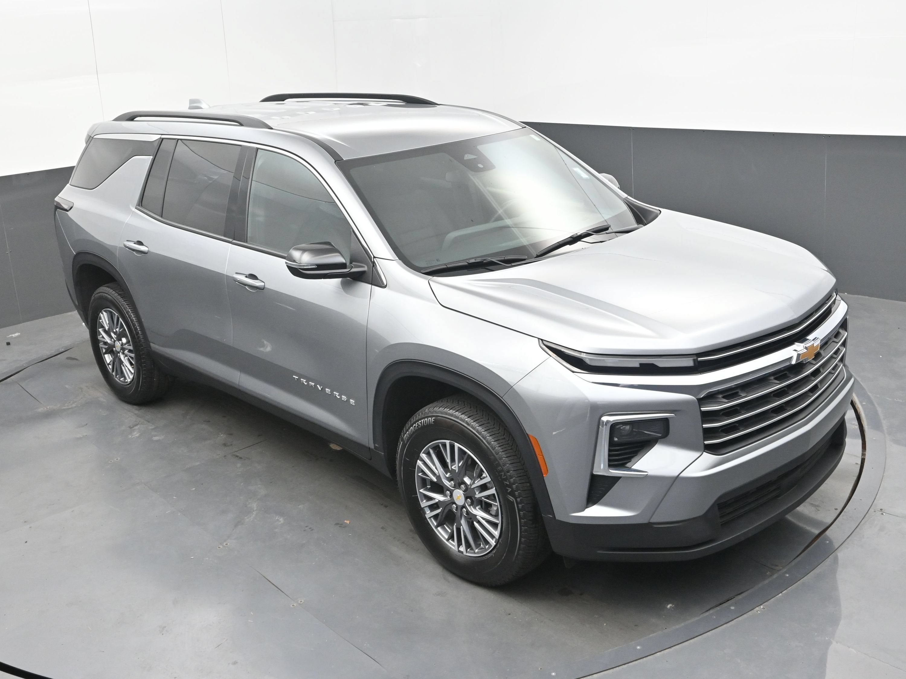 2026 Chevrolet Traverse FWD LT