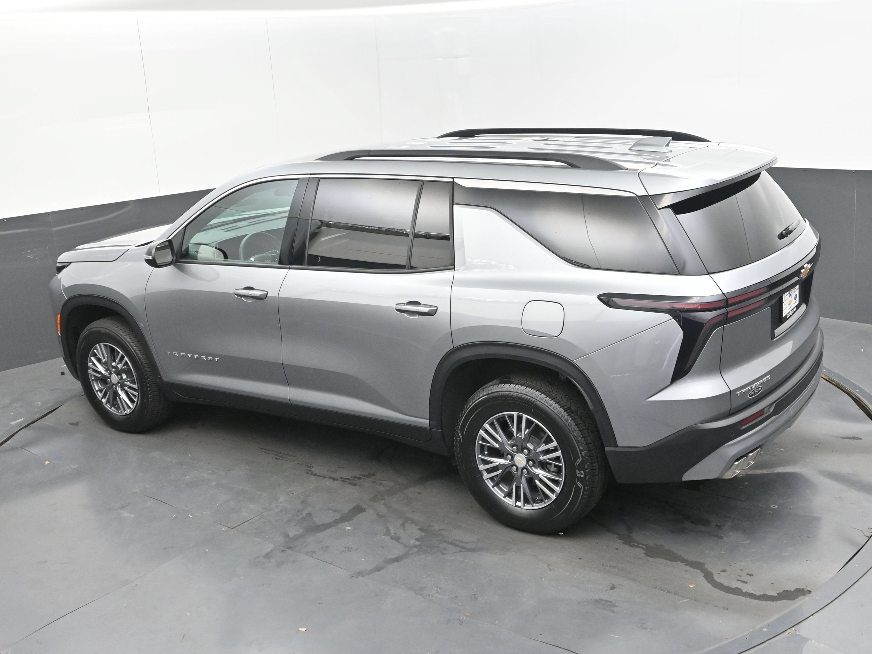 2026 Chevrolet Traverse FWD LT
