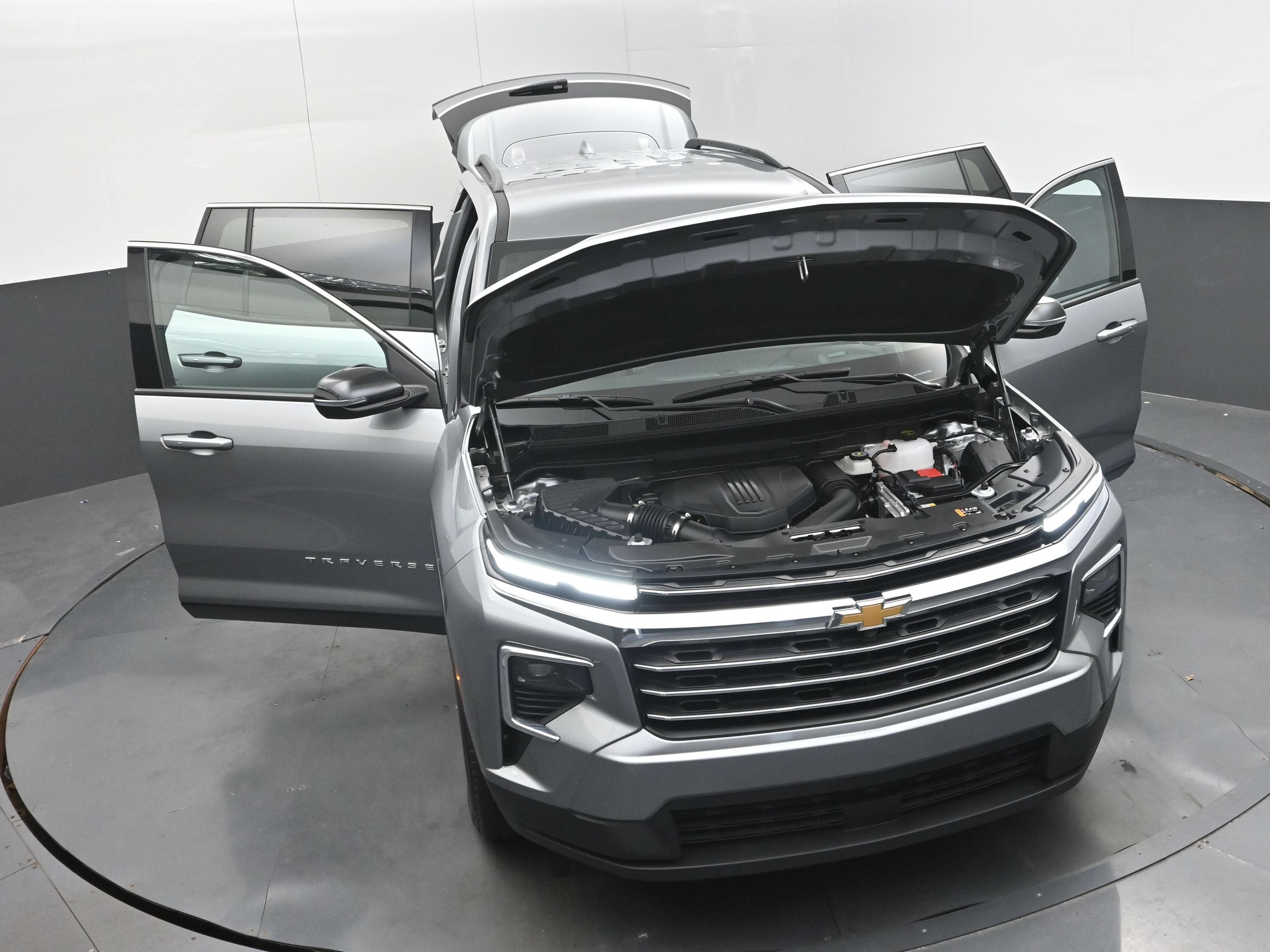 2026 Chevrolet Traverse FWD LT