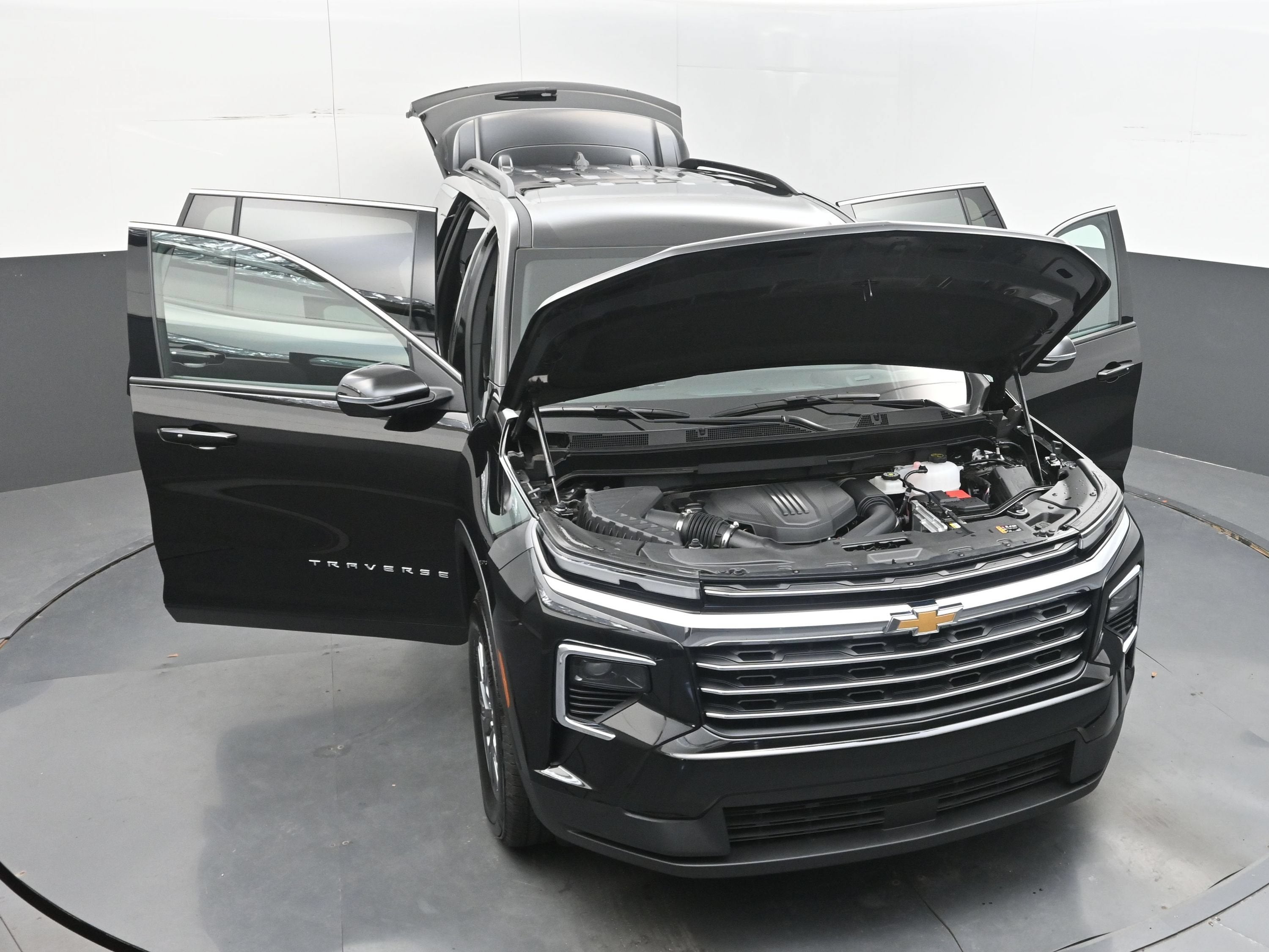 2026 Chevrolet Traverse FWD LT